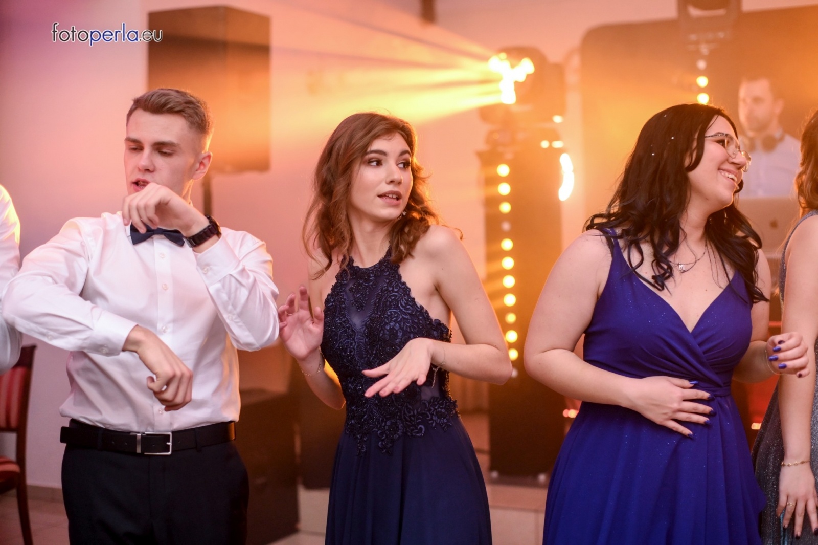 Zdjęcie w galerii na portalu naszwodzislaw.com: Studniówka maturzystów wodzisławskiego ZST wiadomości z regionu