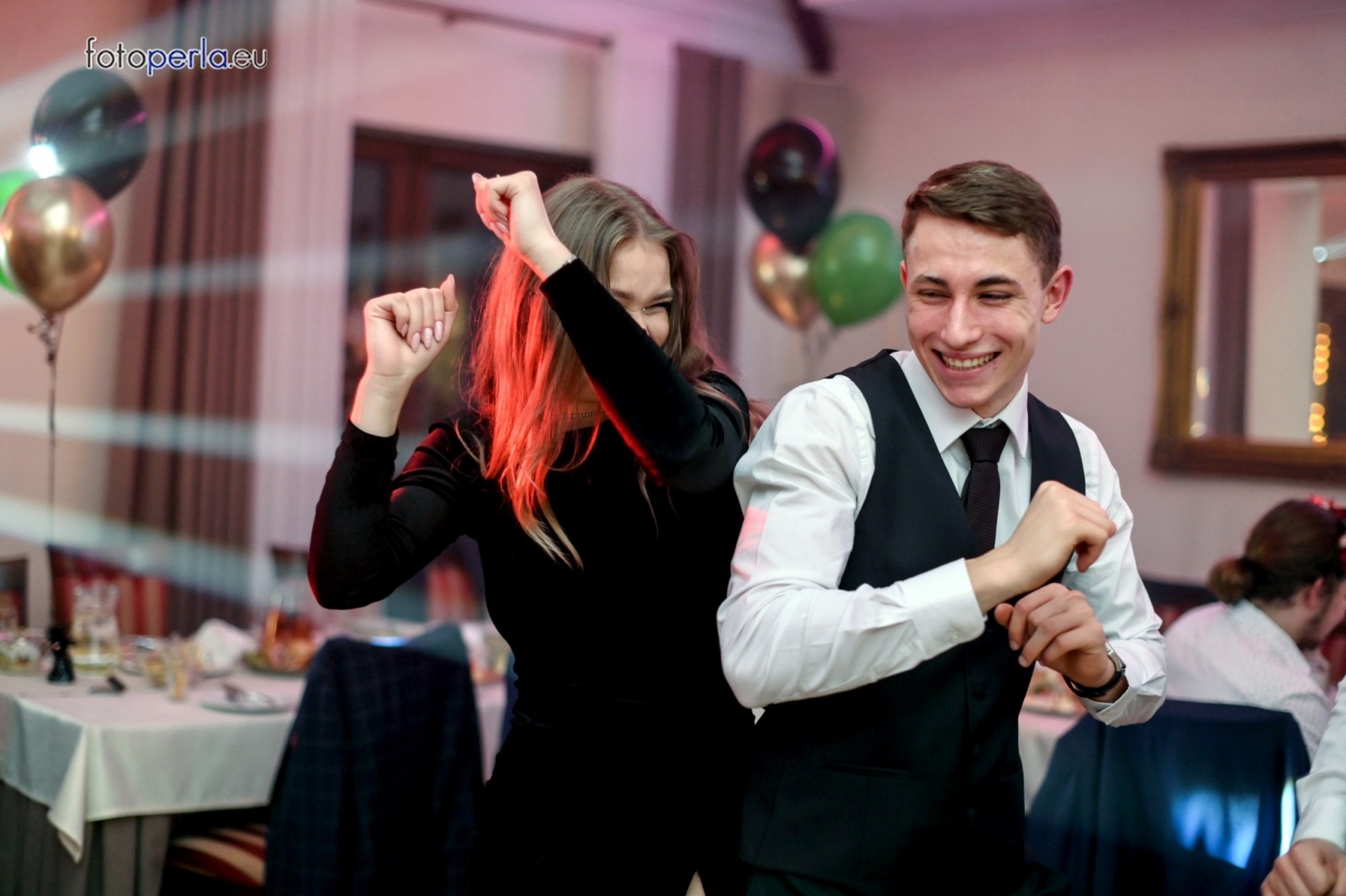 Zdjęcie w galerii na portalu naszwodzislaw.com: Studniówka maturzystów wodzisławskiego ZST wiadomości z regionu