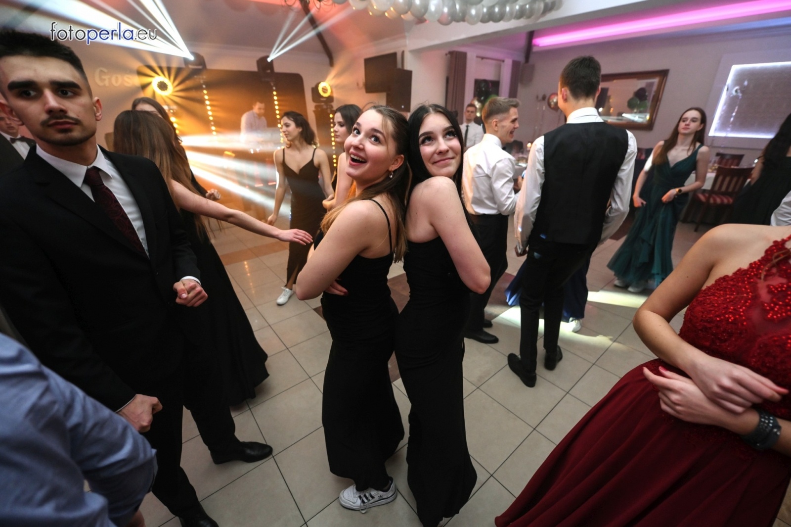 Zdjęcie w galerii na portalu naszwodzislaw.com: Studniówka maturzystów wodzisławskiego ZST wiadomości z regionu