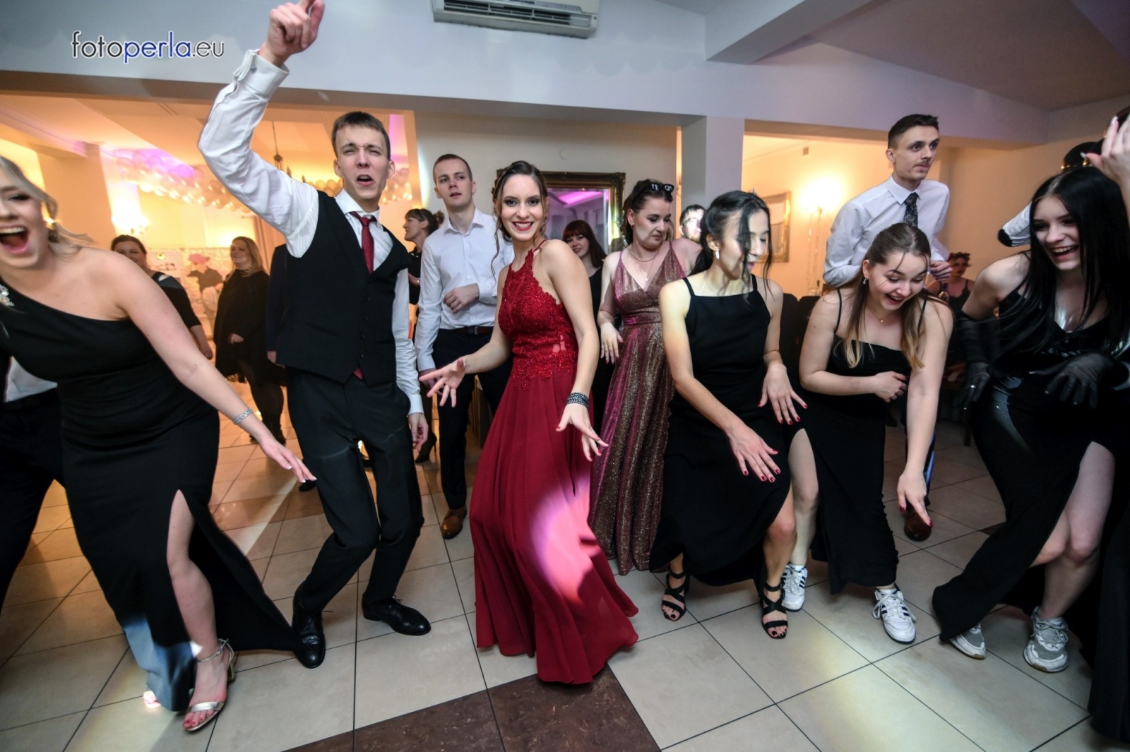 Zdjęcie w galerii na portalu naszwodzislaw.com: Studniówka maturzystów wodzisławskiego ZST wiadomości z regionu