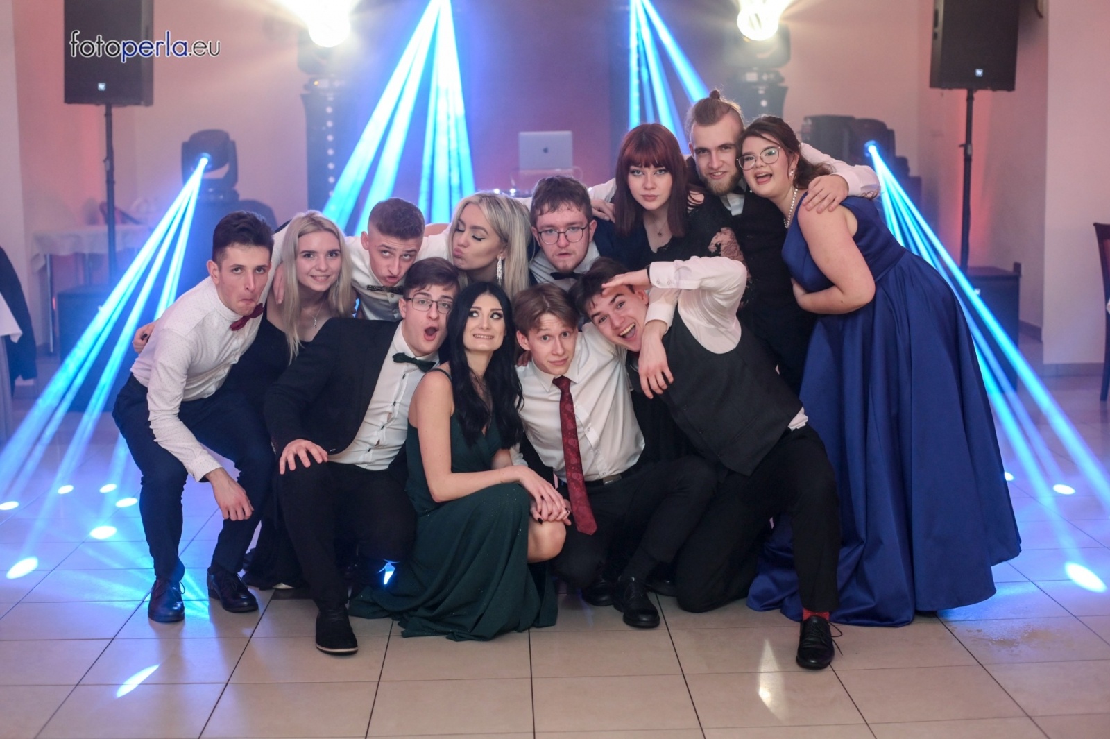 Zdjęcie w galerii na portalu naszwodzislaw.com: Studniówka maturzystów wodzisławskiego ZST wiadomości z regionu