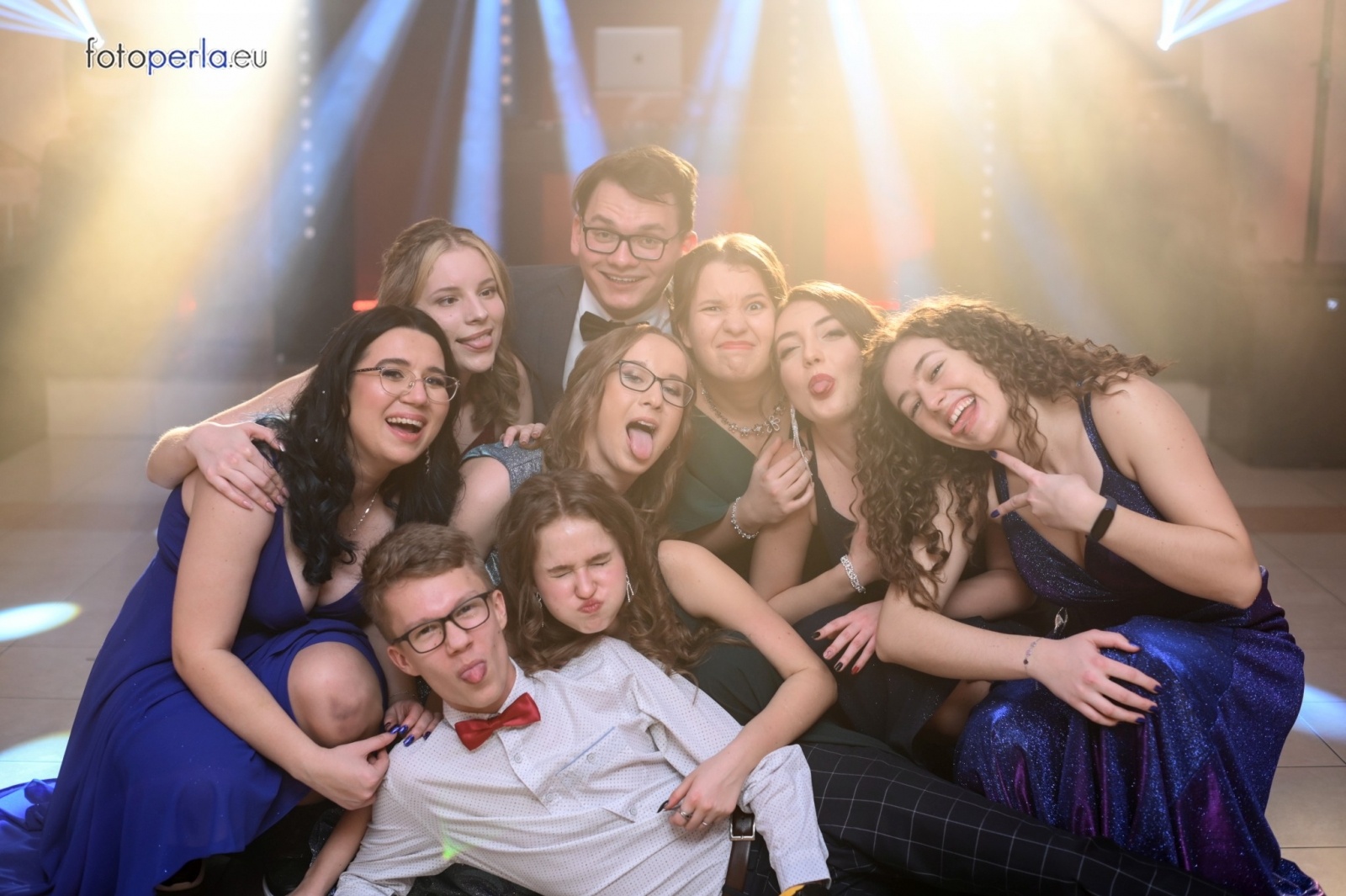 Zdjęcie w galerii na portalu naszwodzislaw.com: Studniówka maturzystów wodzisławskiego ZST wiadomości z regionu