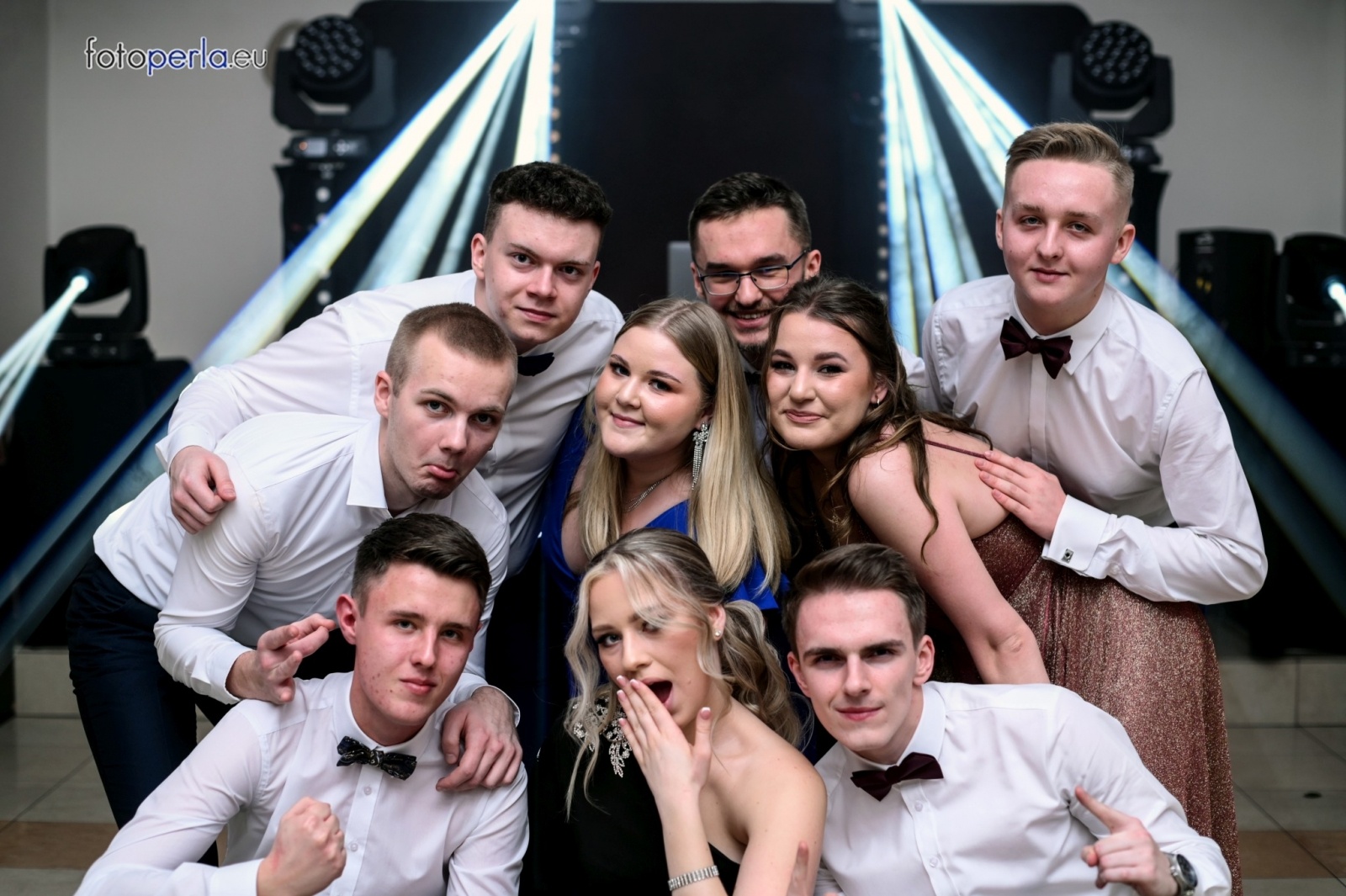 Zdjęcie w galerii na portalu naszwodzislaw.com: Studniówka maturzystów wodzisławskiego ZST wiadomości z regionu