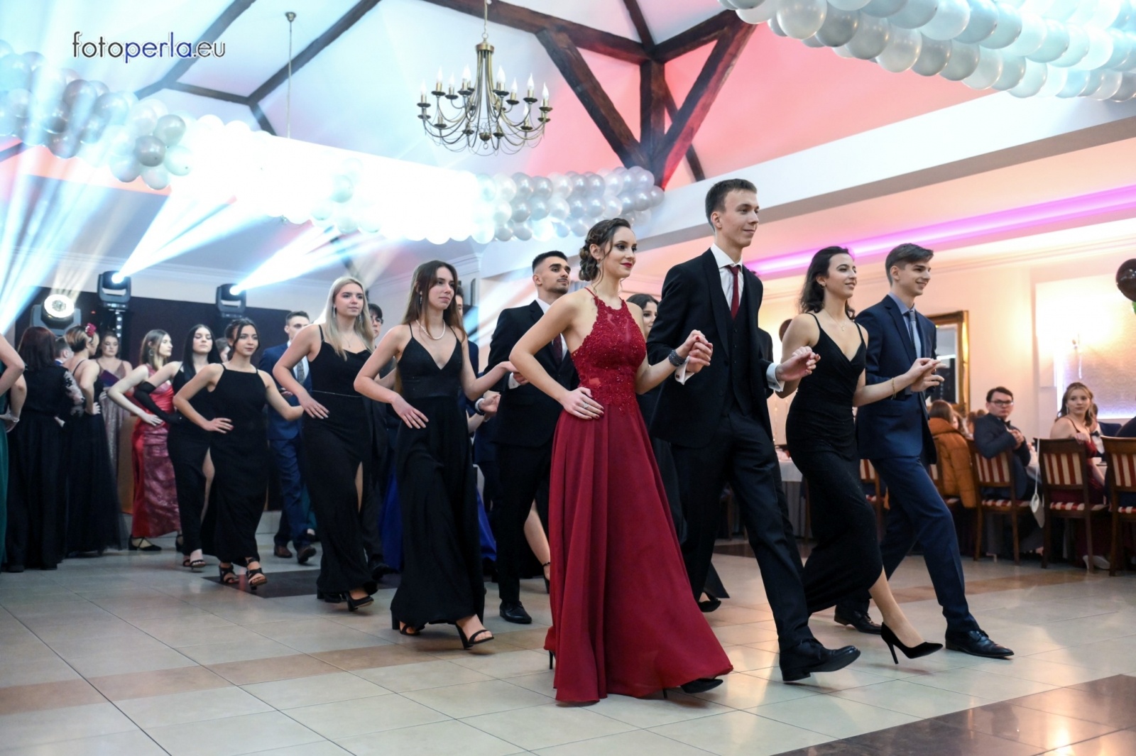 Zdjęcie w galerii na portalu naszwodzislaw.com: Studniówka maturzystów wodzisławskiego ZST wiadomości z regionu