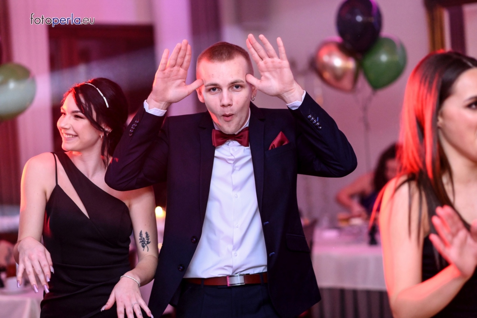 Zdjęcie w galerii na portalu naszwodzislaw.com: Studniówka maturzystów wodzisławskiego ZST wiadomości z regionu