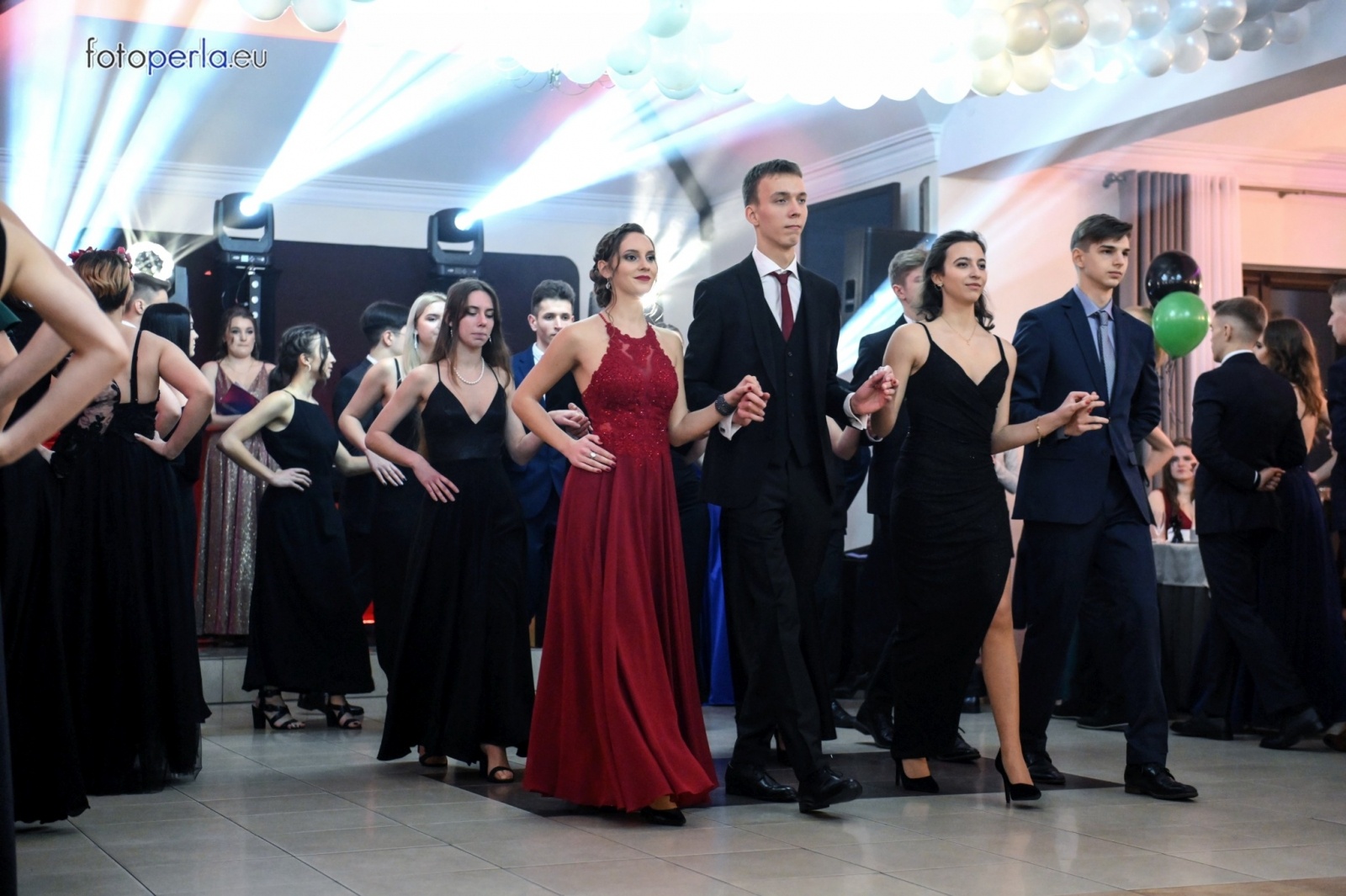 Zdjęcie w galerii na portalu naszwodzislaw.com: Studniówka maturzystów wodzisławskiego ZST wiadomości z regionu