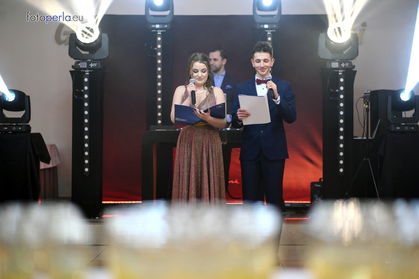 Zdjęcie w galerii na portalu naszwodzislaw.com: Studniówka maturzystów wodzisławskiego ZST wiadomości z regionu