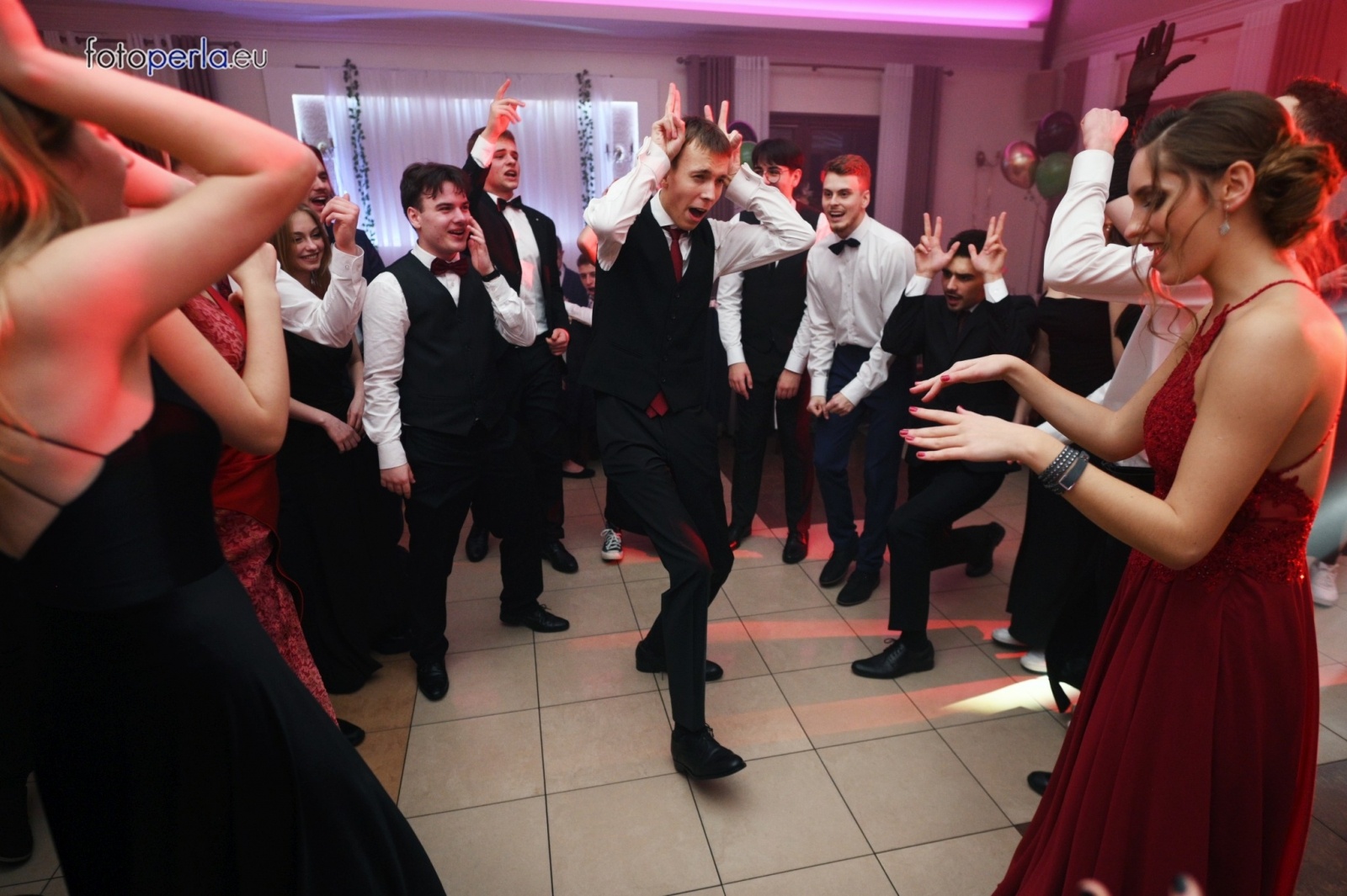 Zdjęcie w galerii na portalu naszwodzislaw.com: Studniówka maturzystów wodzisławskiego ZST wiadomości z regionu