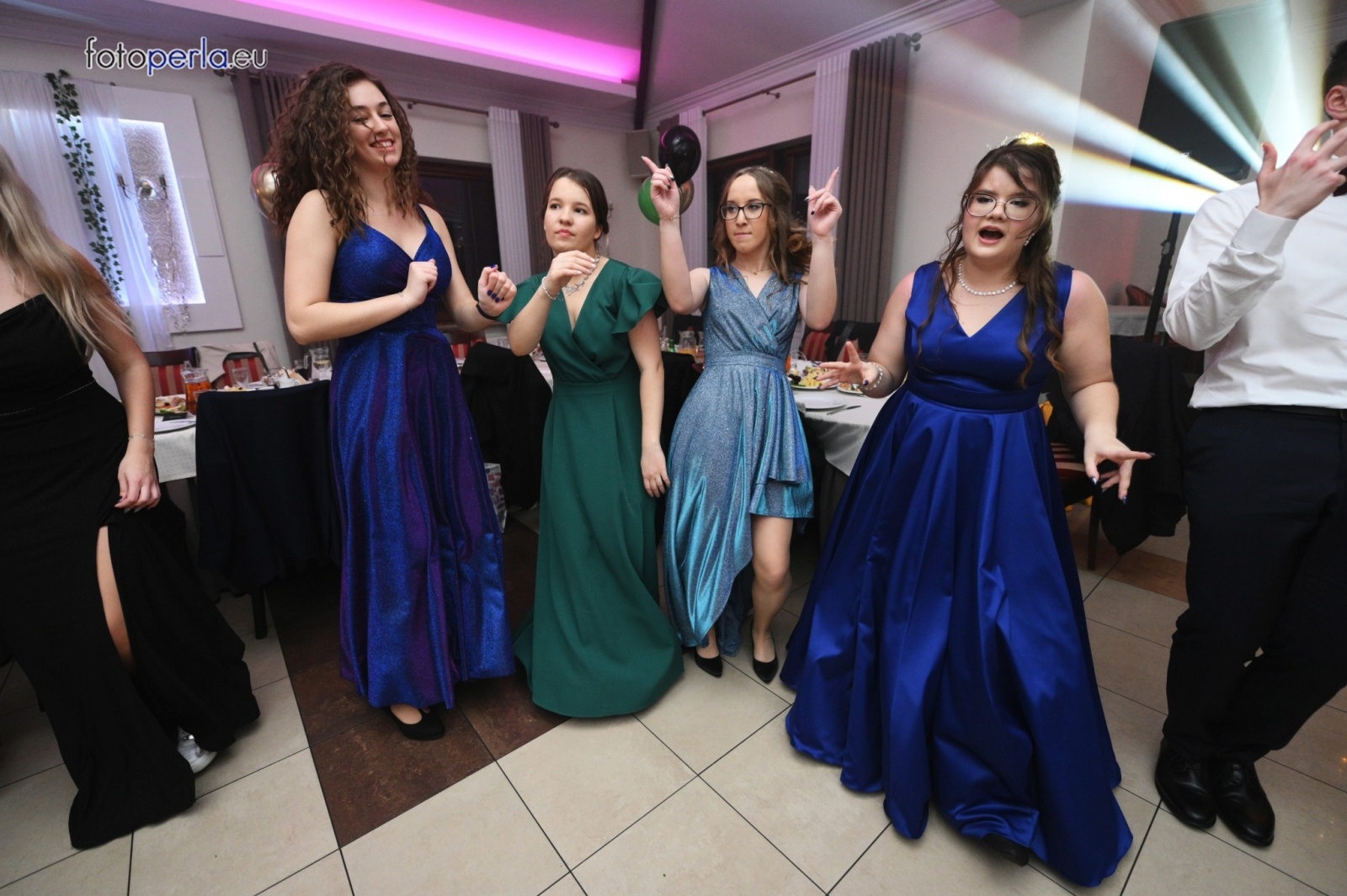 Zdjęcie w galerii na portalu naszwodzislaw.com: Studniówka maturzystów wodzisławskiego ZST wiadomości z regionu