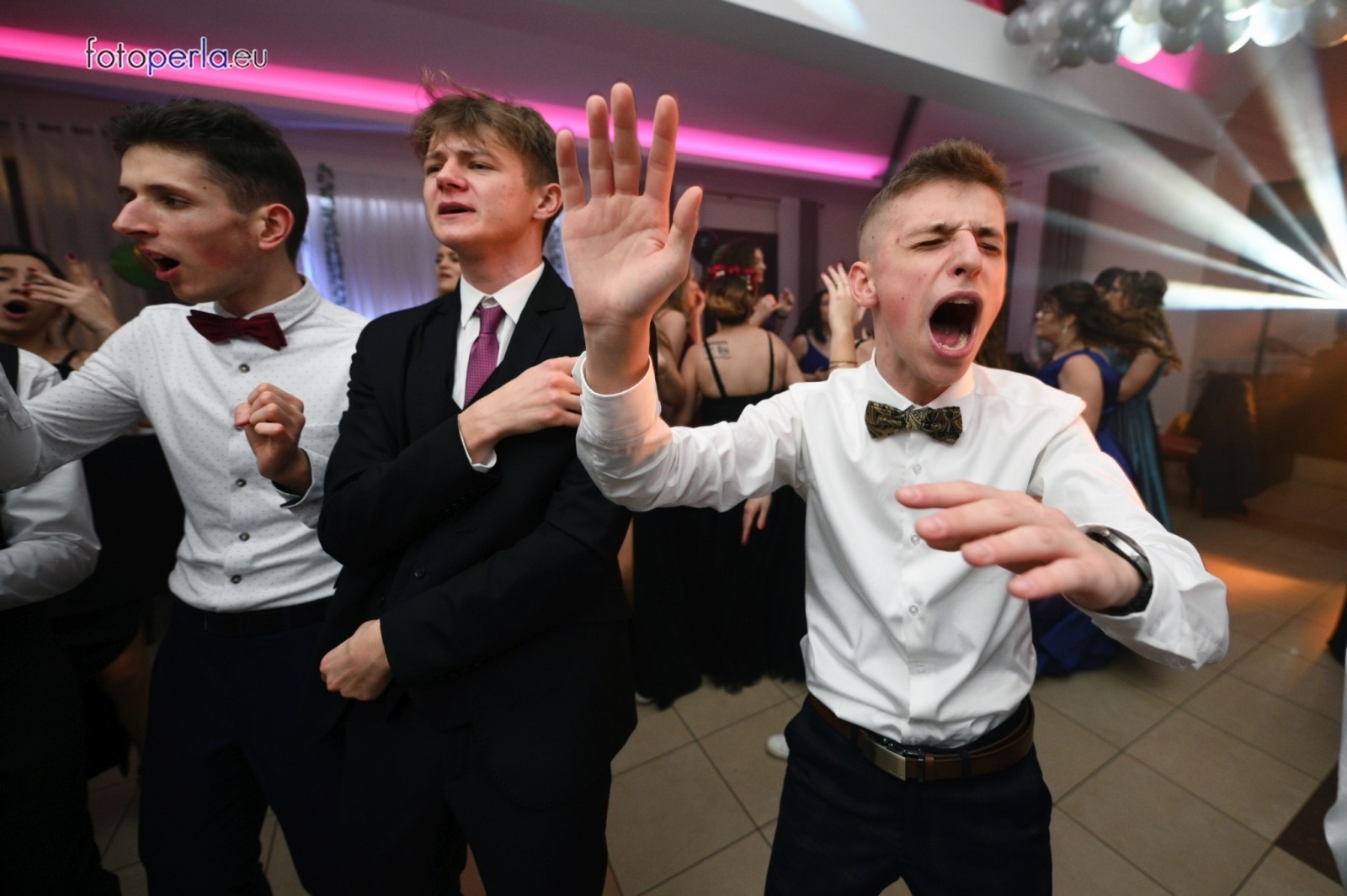 Zdjęcie w galerii na portalu naszwodzislaw.com: Studniówka maturzystów wodzisławskiego ZST wiadomości z regionu