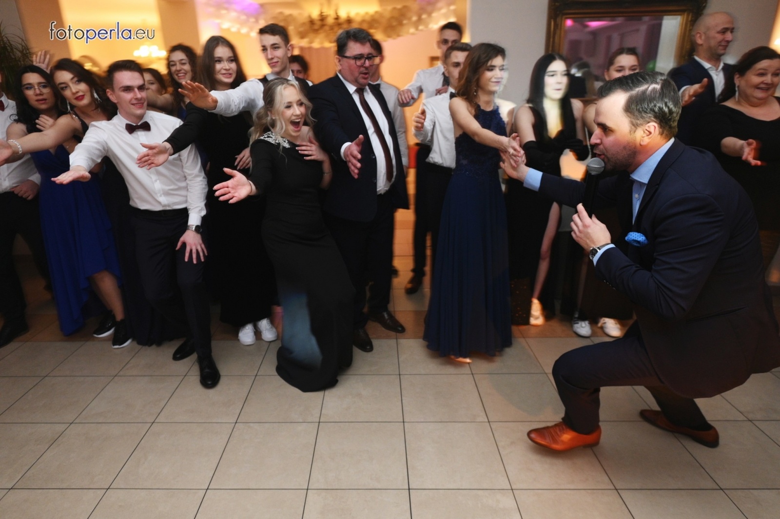 Zdjęcie w galerii na portalu naszwodzislaw.com: Studniówka maturzystów wodzisławskiego ZST wiadomości z regionu