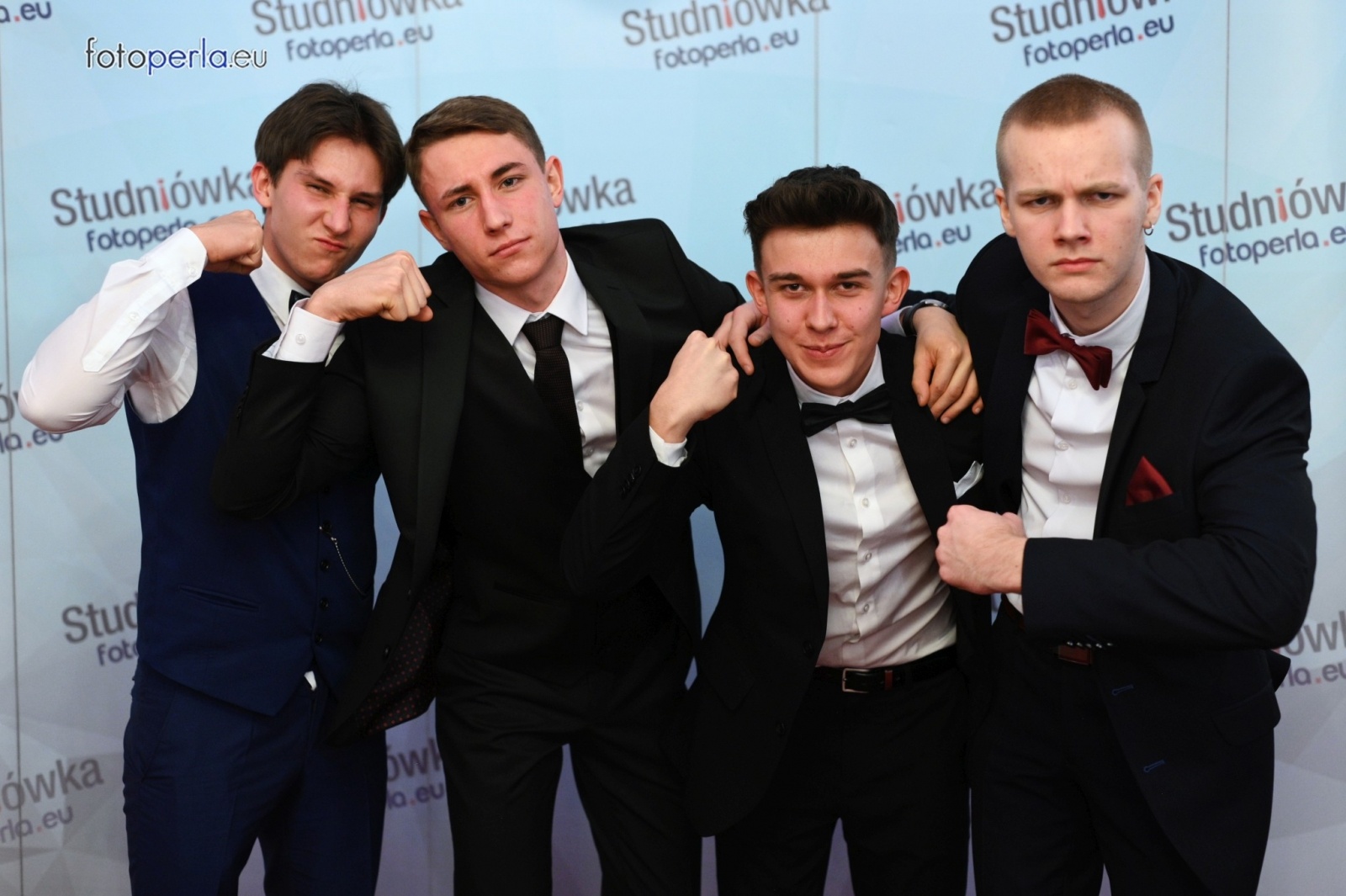 Zdjęcie w galerii na portalu naszwodzislaw.com: Studniówka maturzystów wodzisławskiego ZST wiadomości z regionu