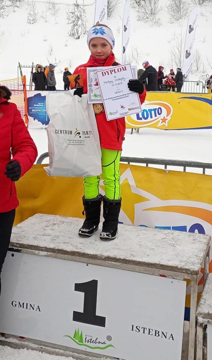 Zdjęcie w galerii na portalu naszwodzislaw.com: Martyna Cholajda z KS Ski Team najlepsza w biegu o Istebniański Bruclik wiadomości z regionu