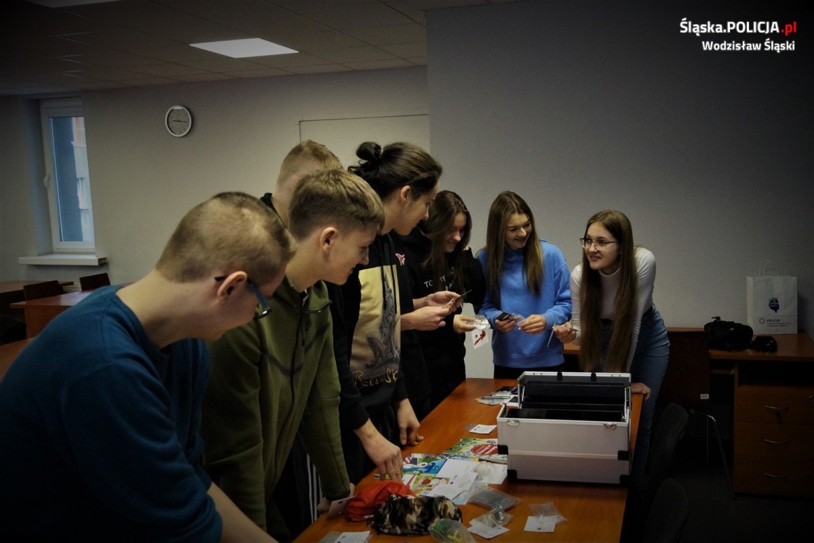 Zdjęcie w galerii na portalu naszwodzislaw.com: Zawodowy debiut w wodzisławskiej komendzie wiadomości z regionu
