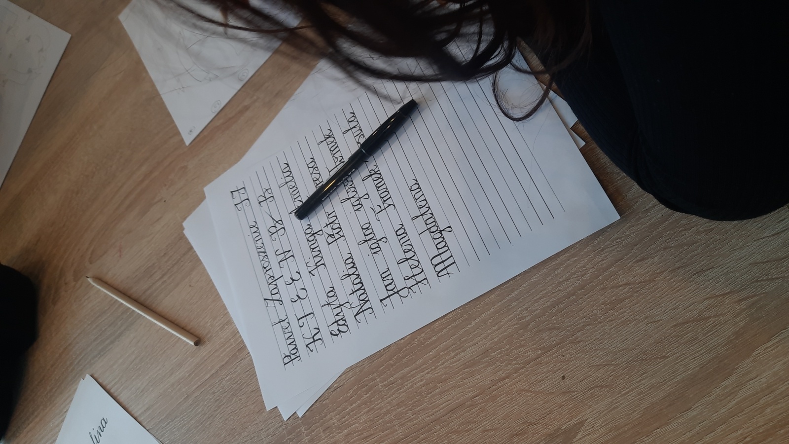 Zdjęcie w galerii na portalu naszwodzislaw.com: Cierpliwie i starannie, czyli kaligrafia w WCK wiadomości z regionu