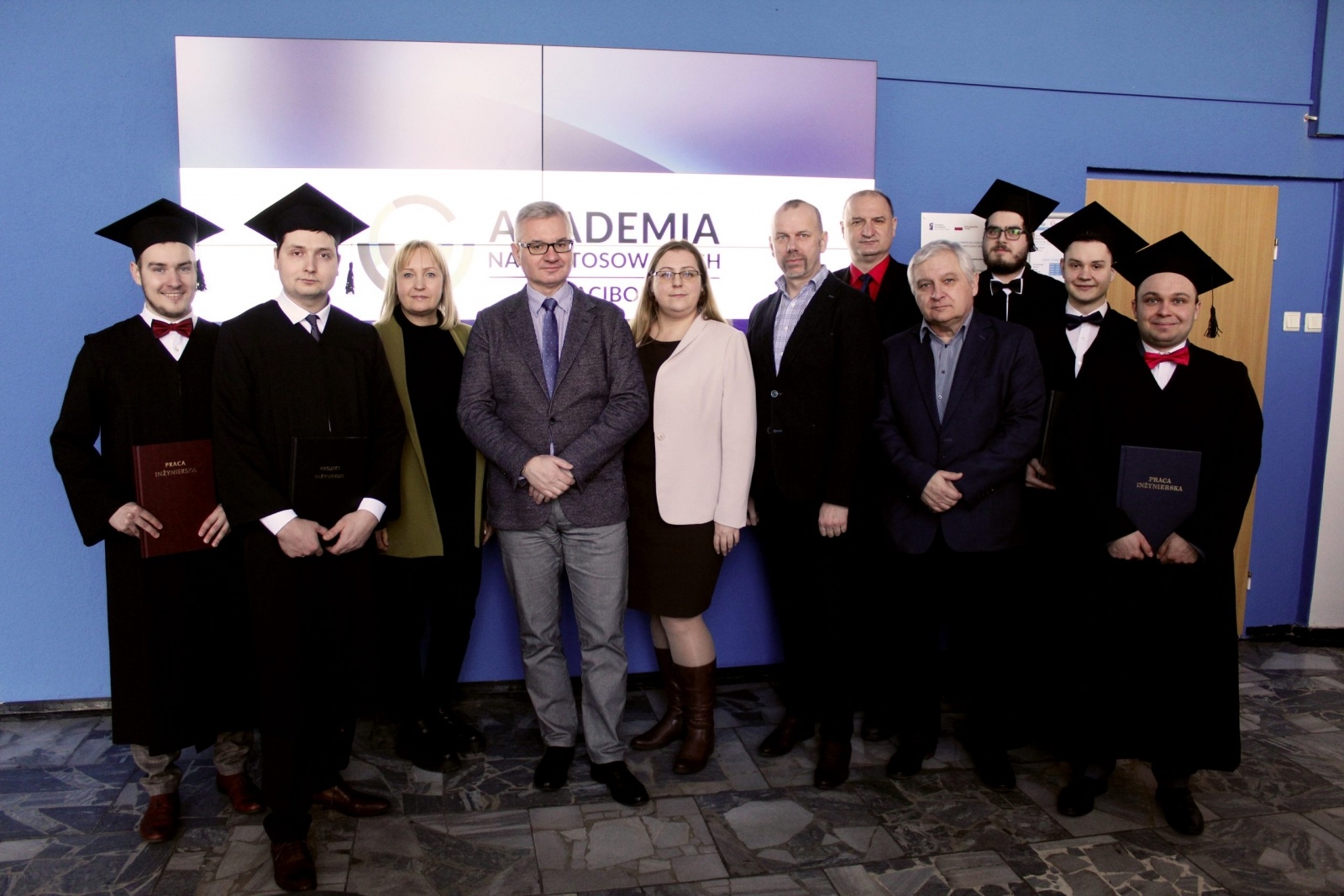 Zdjęcie w galerii na portalu naszwodzislaw.com: Pierwsi inżynierowie Akademii Nauk Stosowanych w Raciborzu wiadomości z regionu