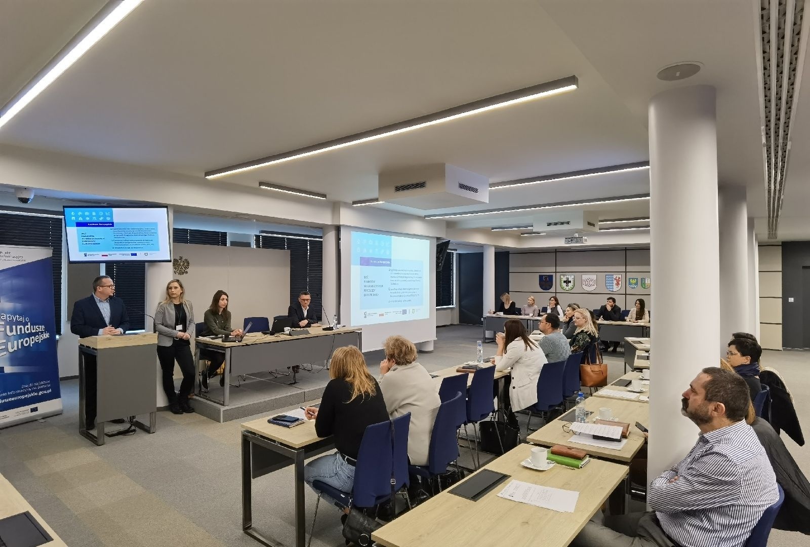 Zdjęcie w galerii na portalu naszwodzislaw.com: Fundusze unijne dla Śląska tematem spotkania w Starostwie wiadomości z regionu
