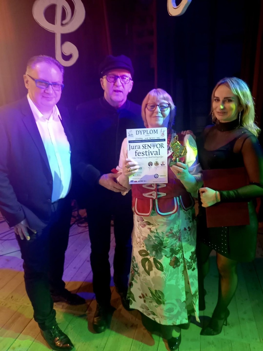 Zdjęcie w galerii na portalu naszwodzislaw.com: Nie Dejmy Sie wyróżnieni na Jura Senior Festiwal wiadomości z regionu