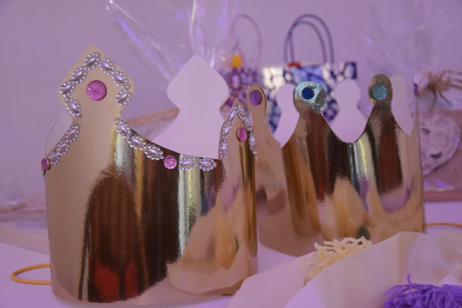 Zdjęcie w galerii na portalu naszwodzislaw.com: Magia karnawału, czyli 20. Bal Maskowy osób z niepełnosprawnościami [FOTO] wiadomości z regionu