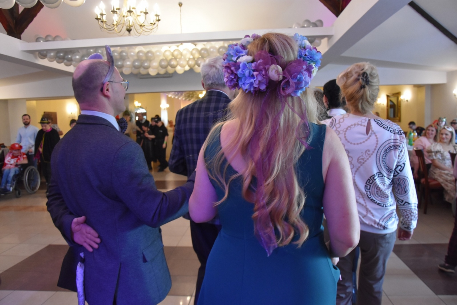 Zdjęcie w galerii na portalu naszwodzislaw.com: Magia karnawału, czyli 20. Bal Maskowy osób z niepełnosprawnościami [FOTO] wiadomości z regionu