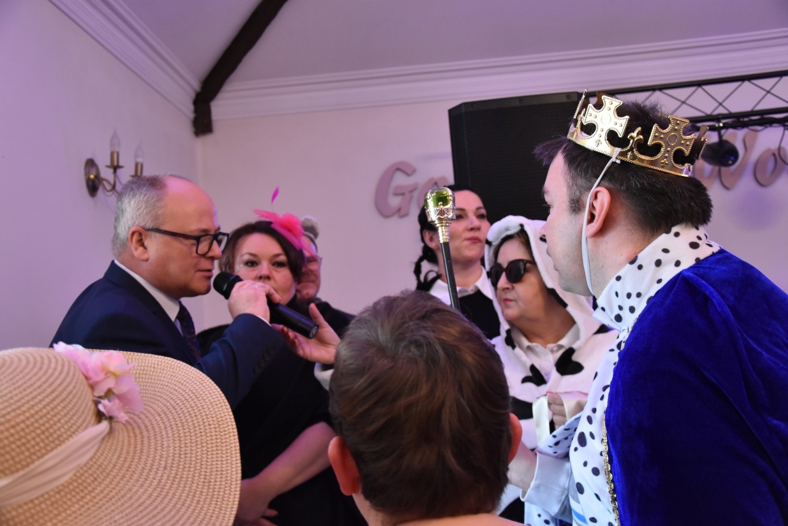 Zdjęcie w galerii na portalu naszwodzislaw.com: Magia karnawału, czyli 20. Bal Maskowy osób z niepełnosprawnościami [FOTO] wiadomości z regionu