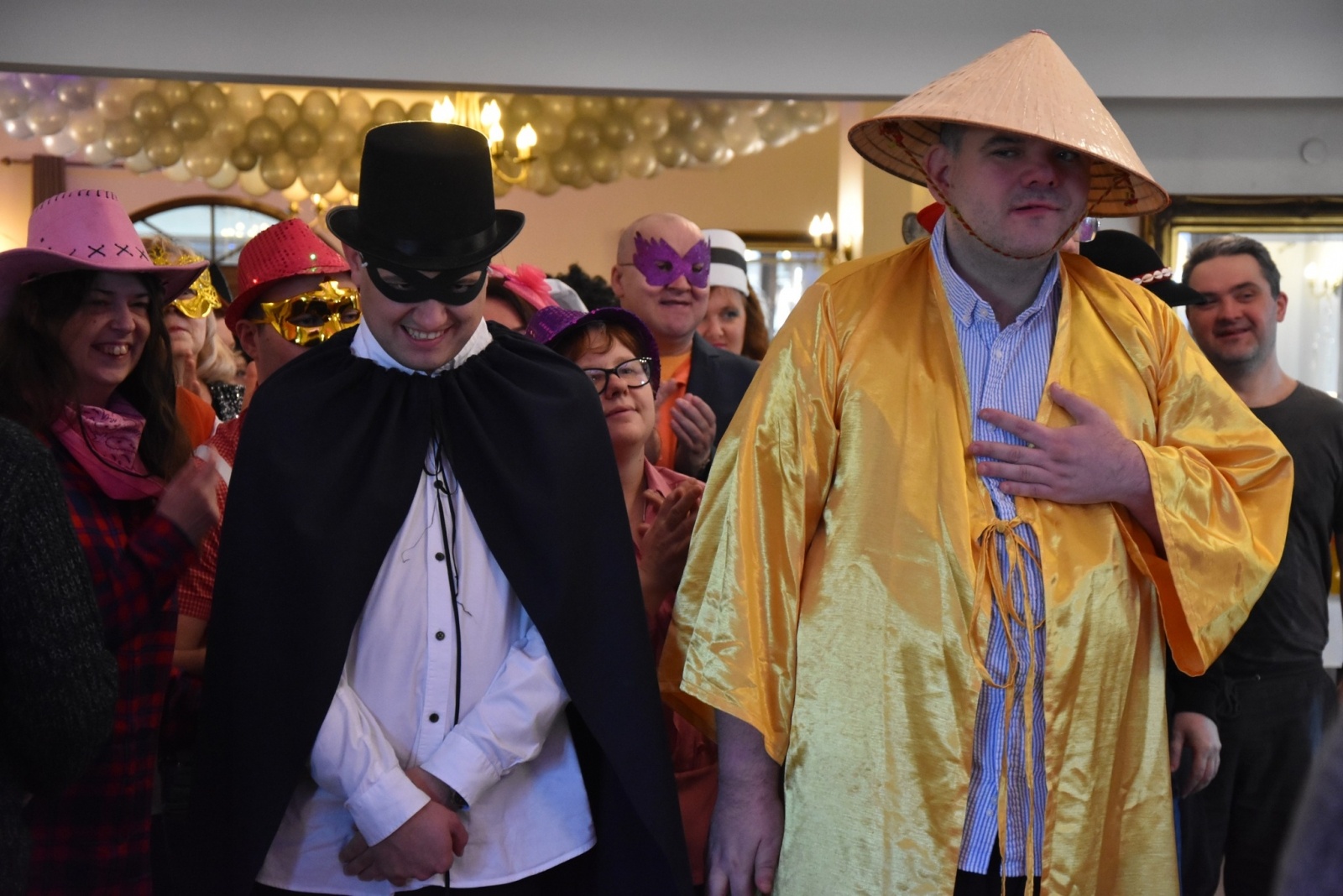 Zdjęcie w galerii na portalu naszwodzislaw.com: Magia karnawału, czyli 20. Bal Maskowy osób z niepełnosprawnościami [FOTO] wiadomości z regionu