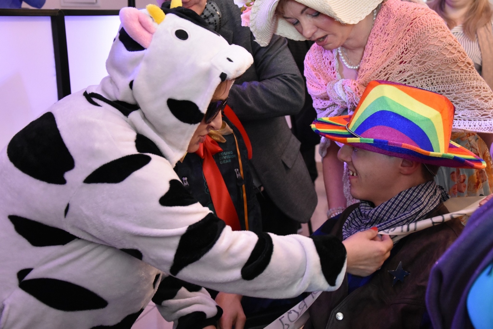 Zdjęcie w galerii na portalu naszwodzislaw.com: Magia karnawału, czyli 20. Bal Maskowy osób z niepełnosprawnościami [FOTO] wiadomości z regionu