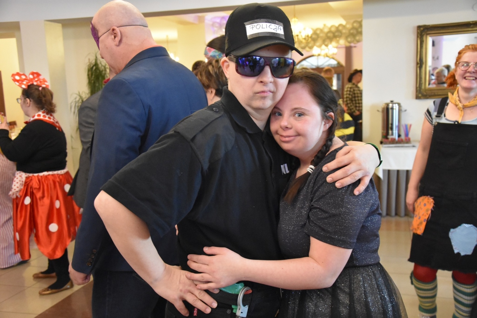 Zdjęcie w galerii na portalu naszwodzislaw.com: Magia karnawału, czyli 20. Bal Maskowy osób z niepełnosprawnościami [FOTO] wiadomości z regionu