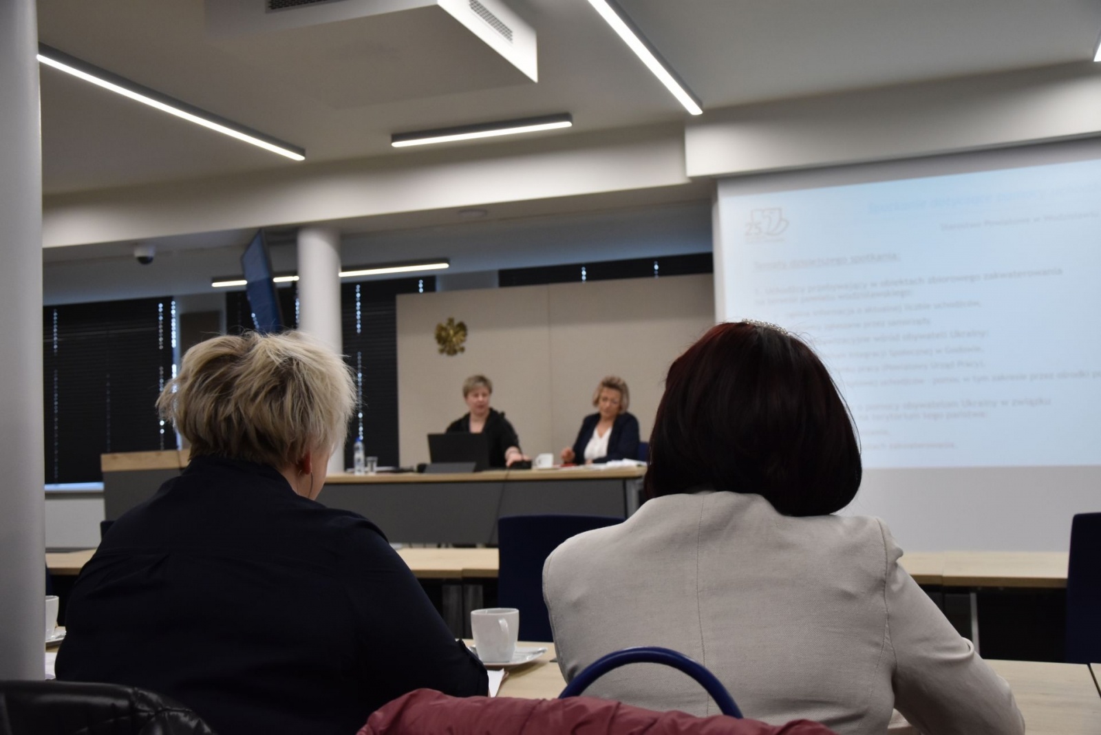 Zdjęcie w galerii na portalu naszwodzislaw.com: Dyskutowano o dalszej pomocy uchodźcom z Ukrainy wiadomości z regionu