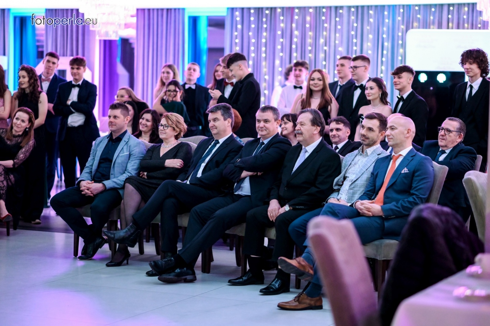 Zdjęcie w galerii na portalu naszwodzislaw.com: Maturzyści wodzisławskiego ZST bawili się w Białym Domu wiadomości z regionu