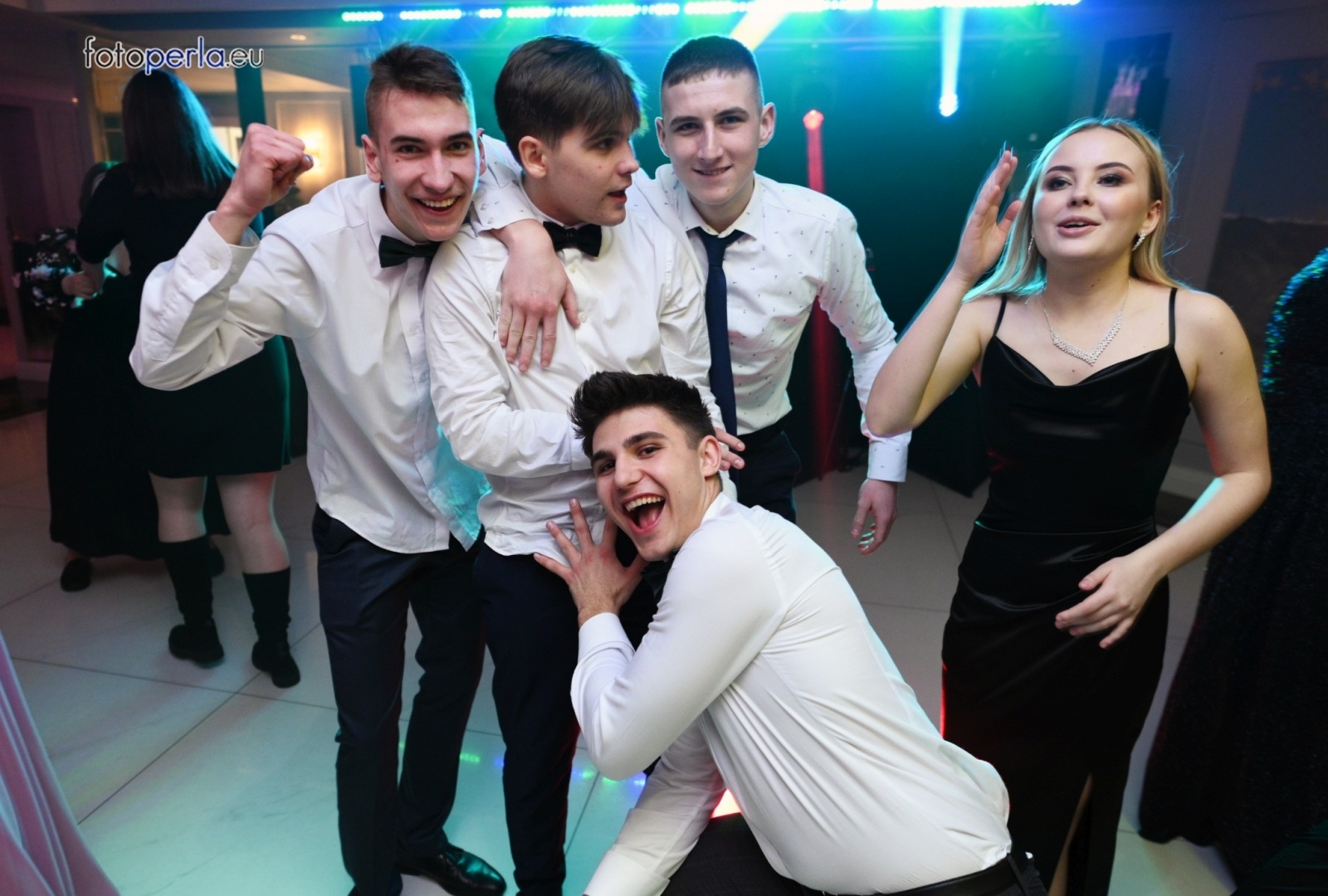 Zdjęcie w galerii na portalu naszwodzislaw.com: Maturzyści wodzisławskiego ZST bawili się w Białym Domu wiadomości z regionu