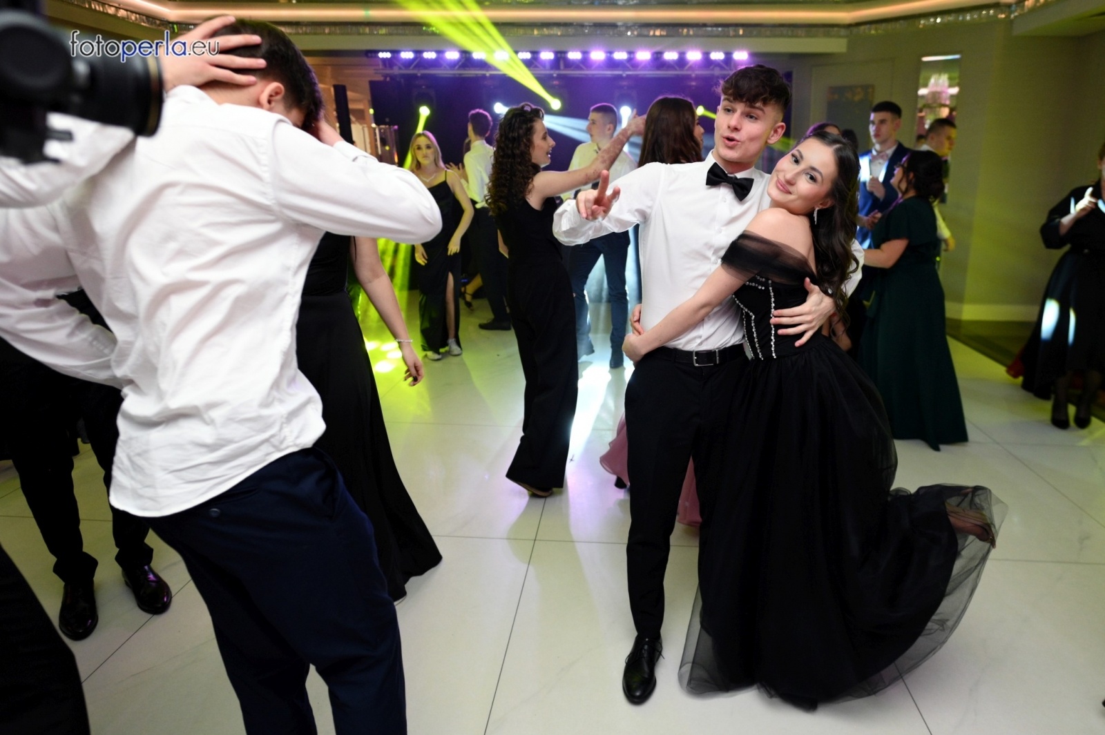 Zdjęcie w galerii na portalu naszwodzislaw.com: Maturzyści wodzisławskiego ZST bawili się w Białym Domu wiadomości z regionu