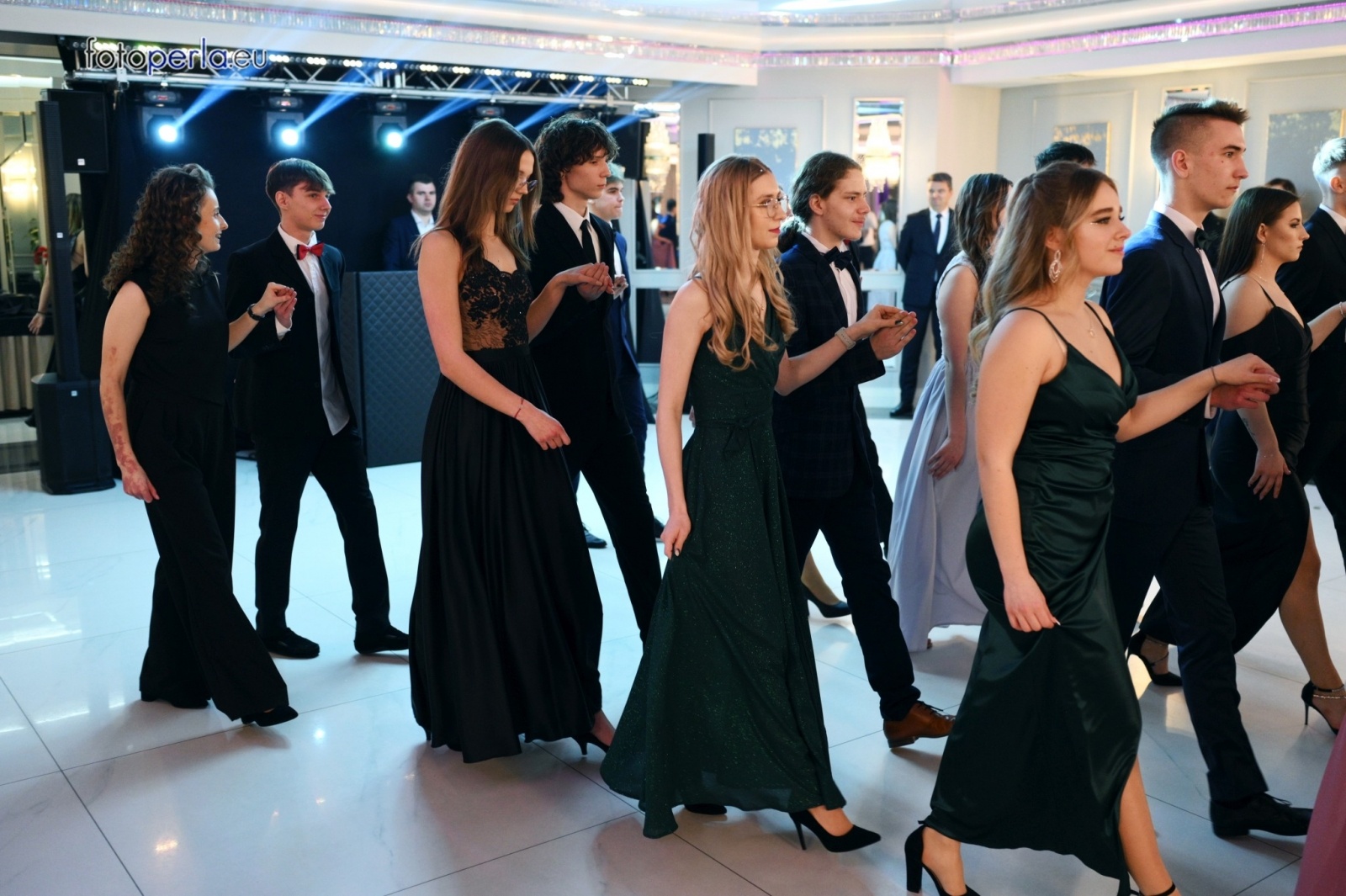 Zdjęcie w galerii na portalu naszwodzislaw.com: Maturzyści wodzisławskiego ZST bawili się w Białym Domu wiadomości z regionu