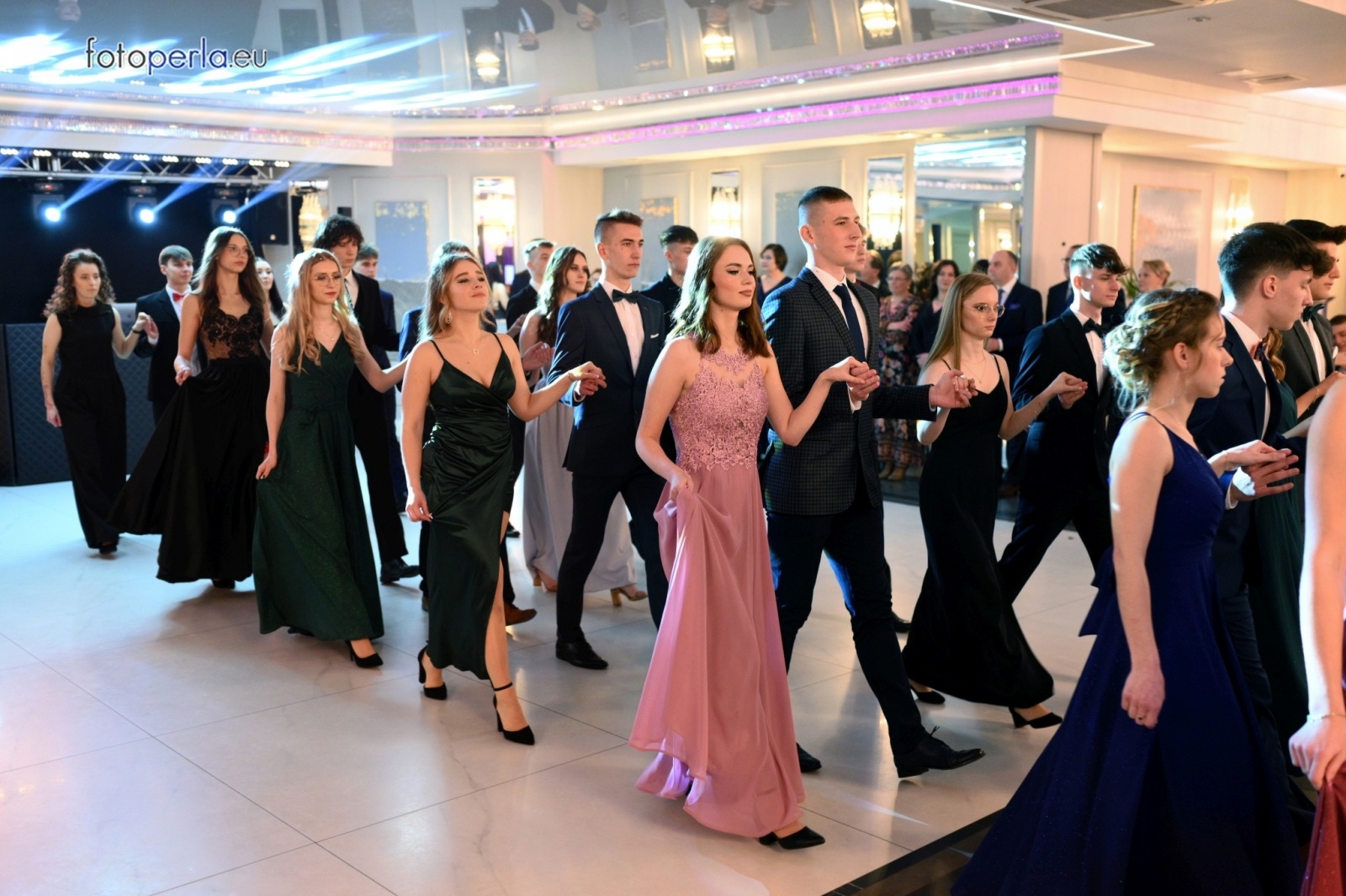 Zdjęcie w galerii na portalu naszwodzislaw.com: Maturzyści wodzisławskiego ZST bawili się w Białym Domu wiadomości z regionu