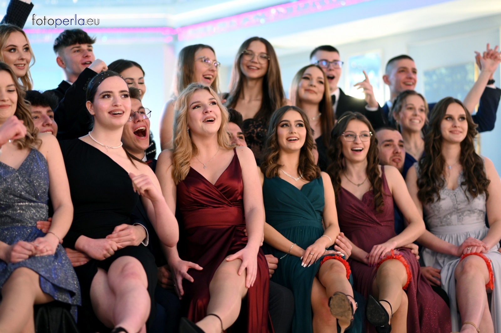 Zdjęcie w galerii na portalu naszwodzislaw.com: Maturzyści wodzisławskiego ZST bawili się w Białym Domu wiadomości z regionu