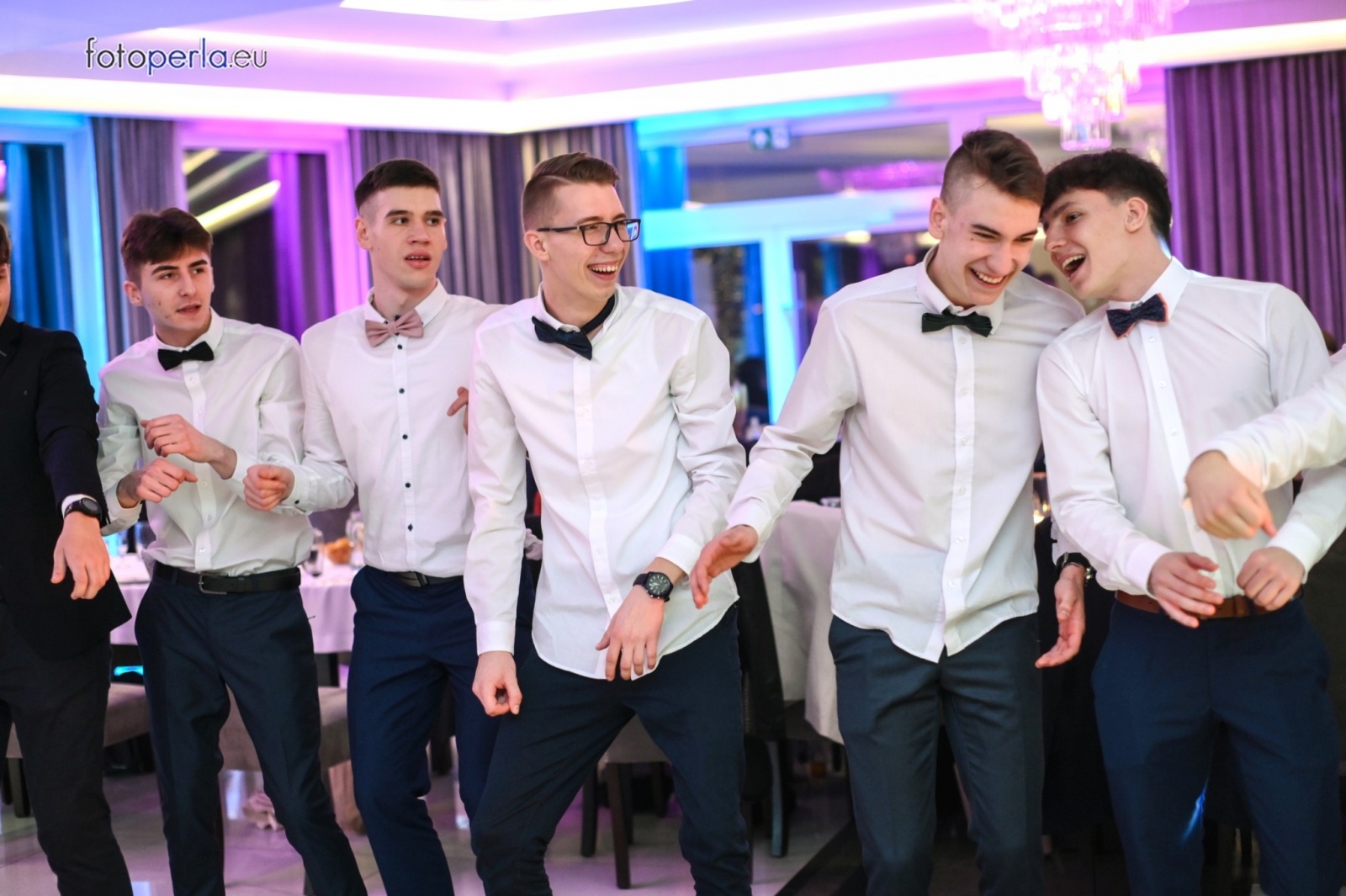 Zdjęcie w galerii na portalu naszwodzislaw.com: Maturzyści wodzisławskiego ZST bawili się w Białym Domu wiadomości z regionu