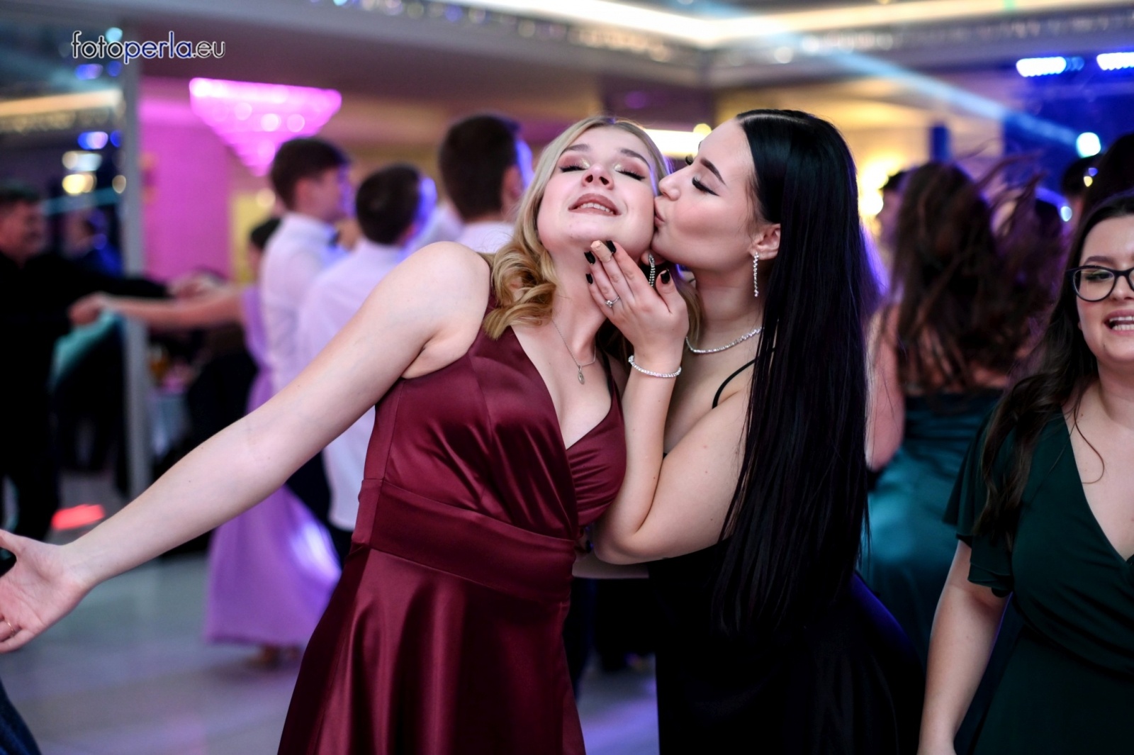 Zdjęcie w galerii na portalu naszwodzislaw.com: Maturzyści wodzisławskiego ZST bawili się w Białym Domu wiadomości z regionu