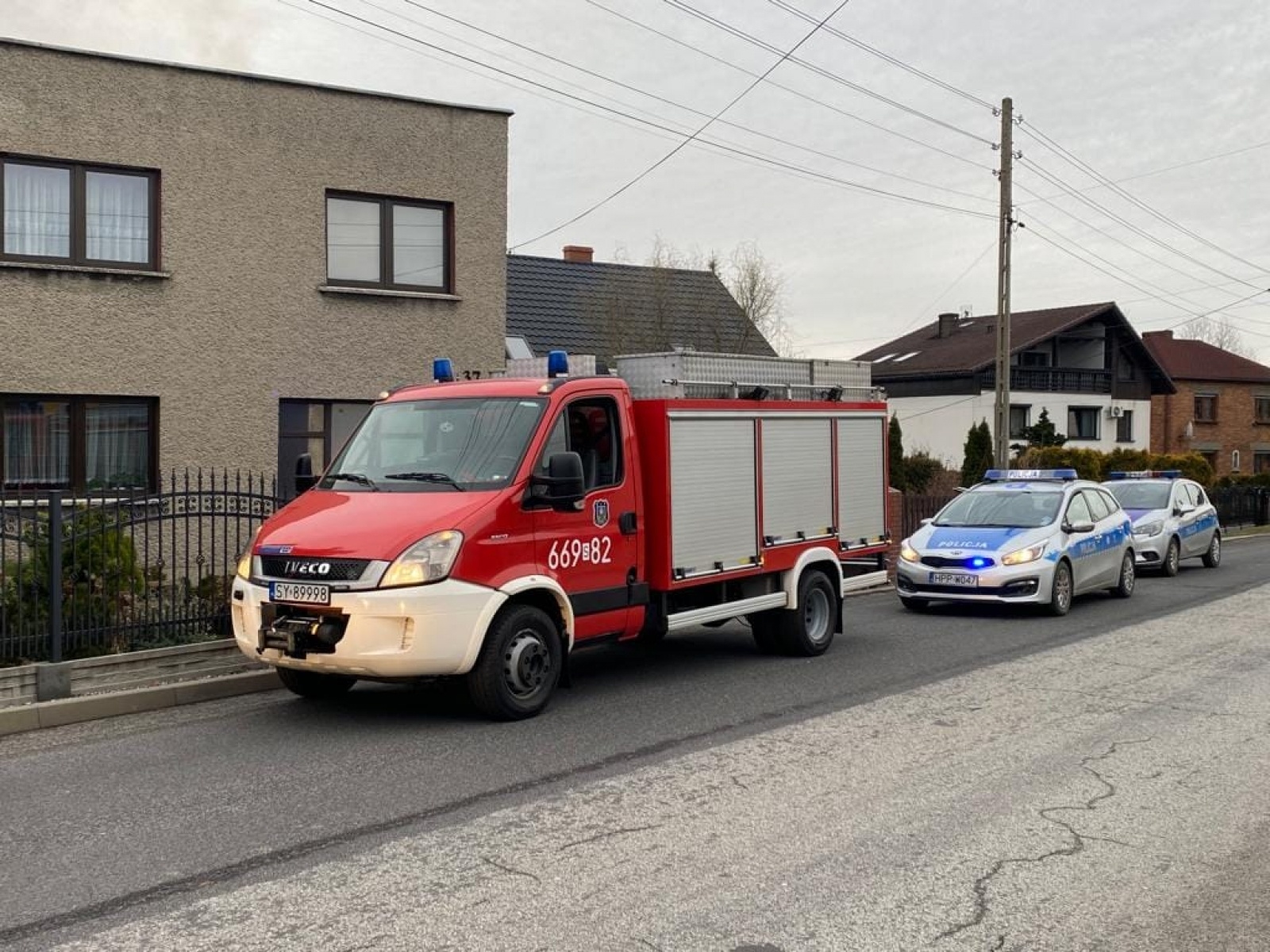 Zdjęcie w galerii na portalu naszwodzislaw.com: Od pożaru sadzy zajęła się kuchnia wiadomości z regionu