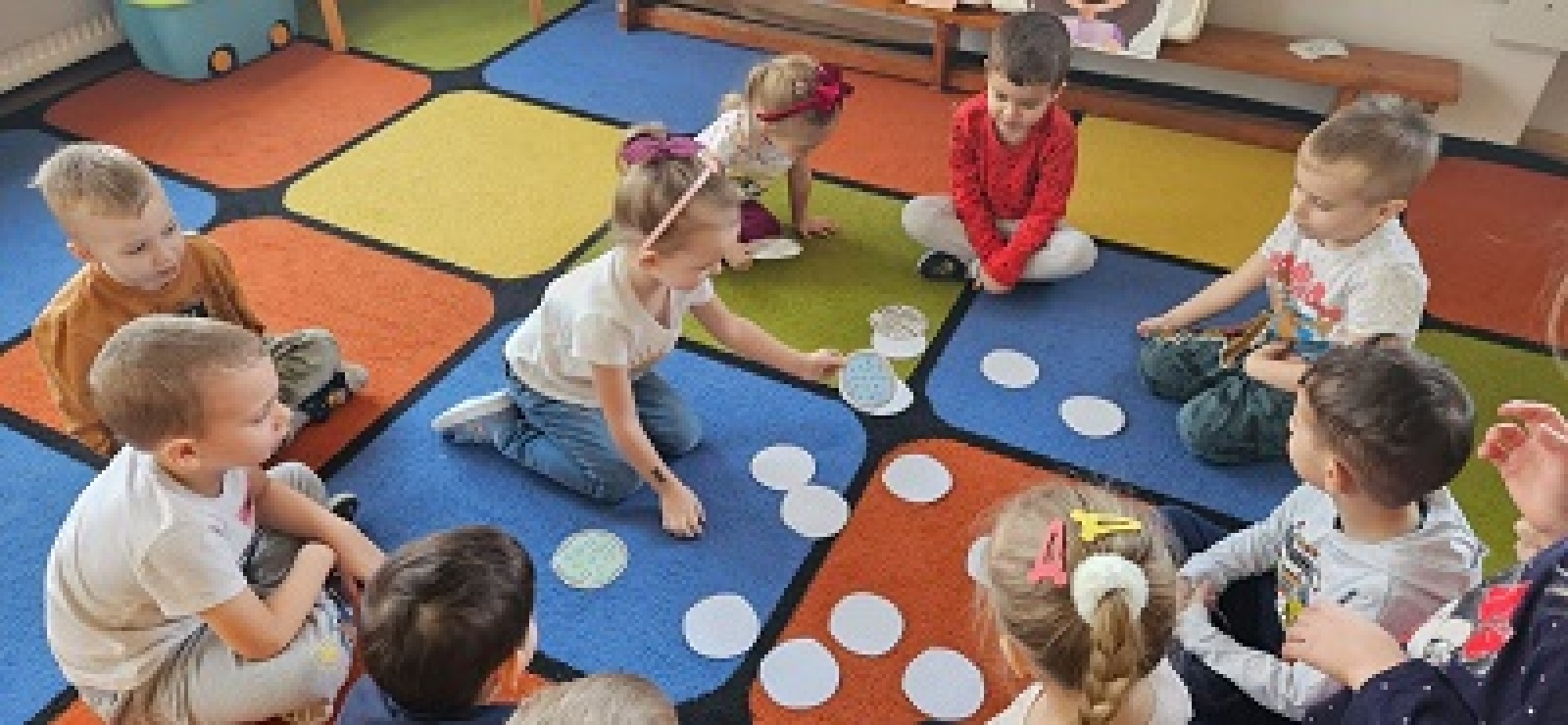 Zdjęcie w galerii na portalu naszwodzislaw.com: Tłusty czwartek w przedszkolu numer 6 wiadomości z regionu