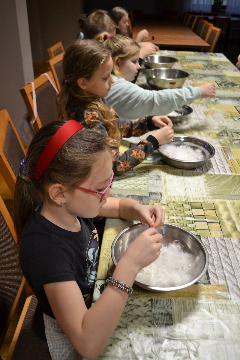 Zdjęcie w galerii na portalu naszwodzislaw.com: Szkubaczki powróciły do Skrbeńska [FOTO] wiadomości z regionu