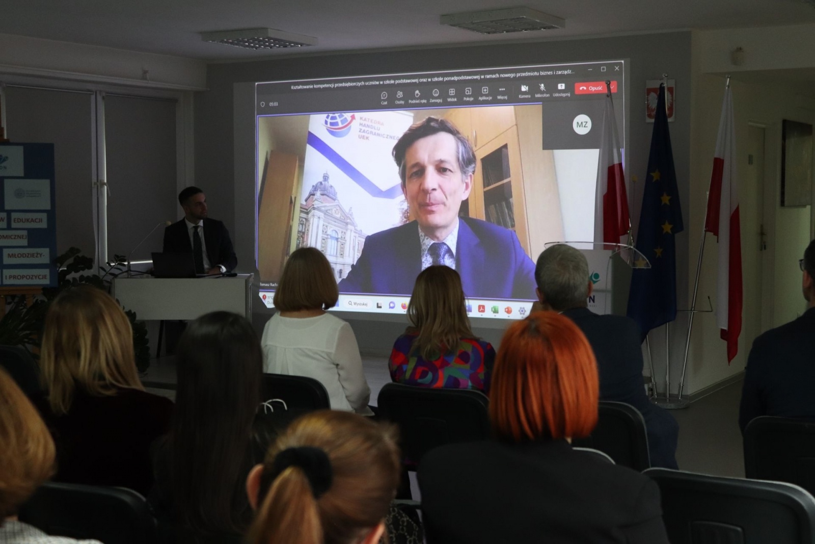 Zdjęcie w galerii na portalu naszwodzislaw.com: Biznes i zarządzanie. Nowy kierunek w szkołach ponadpodstawowych wiadomości z regionu