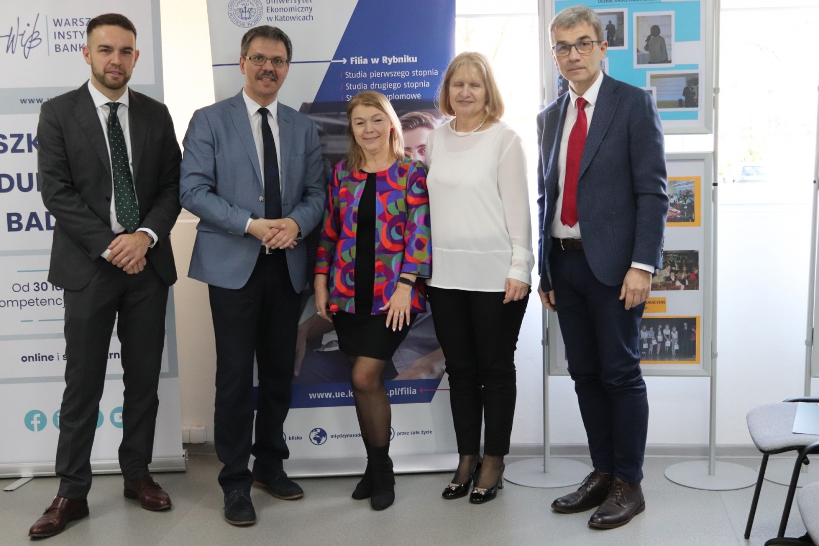 Zdjęcie w galerii na portalu naszwodzislaw.com: Biznes i zarządzanie. Nowy kierunek w szkołach ponadpodstawowych wiadomości z regionu