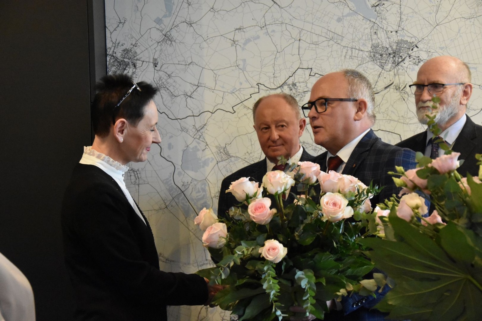 Zdjęcie w galerii na portalu naszwodzislaw.com: Podziękowali za lata imponującej pracy. Irena Obiegły przeszła na emeryturę wiadomości z regionu