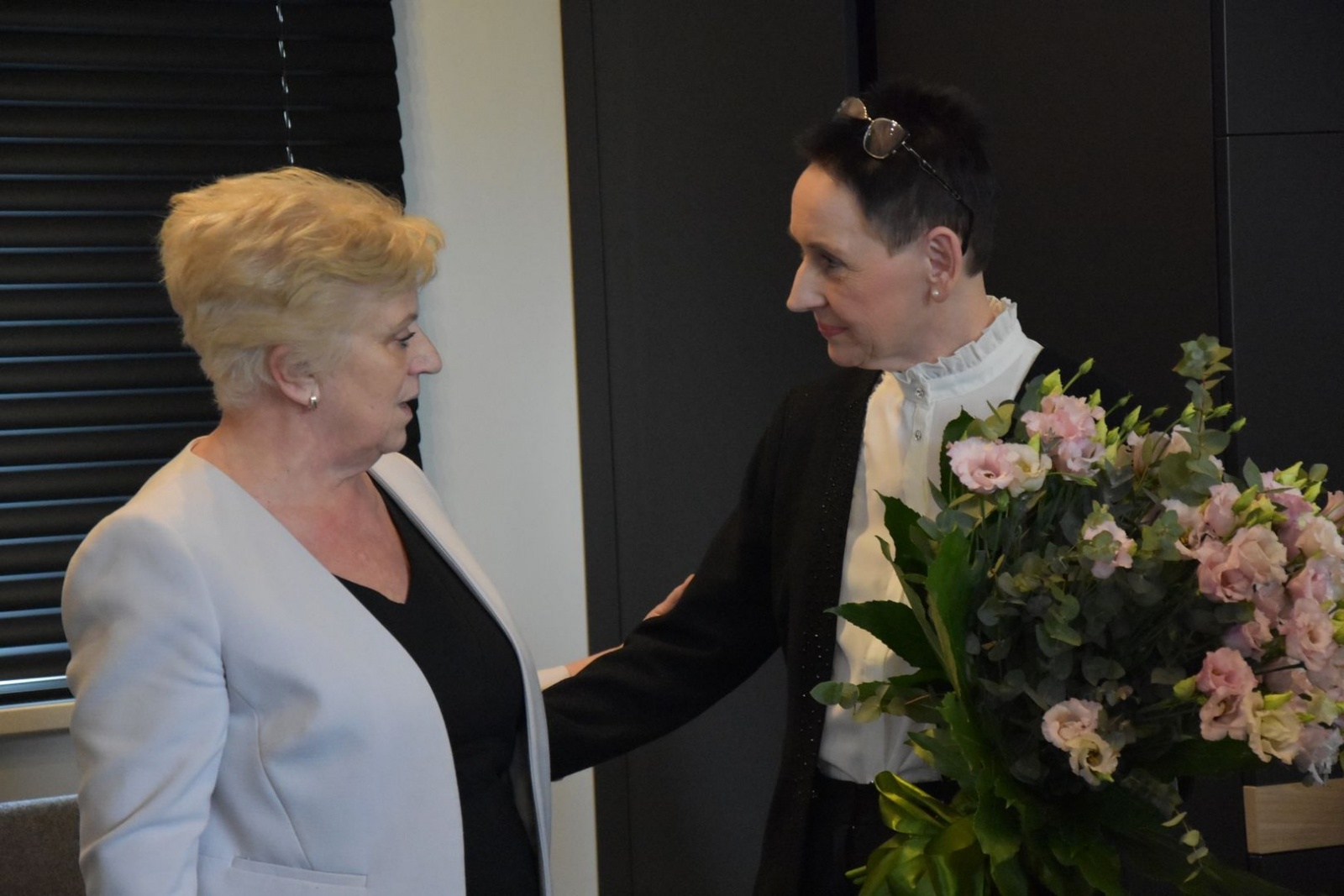 Zdjęcie w galerii na portalu naszwodzislaw.com: Podziękowali za lata imponującej pracy. Irena Obiegły przeszła na emeryturę wiadomości z regionu