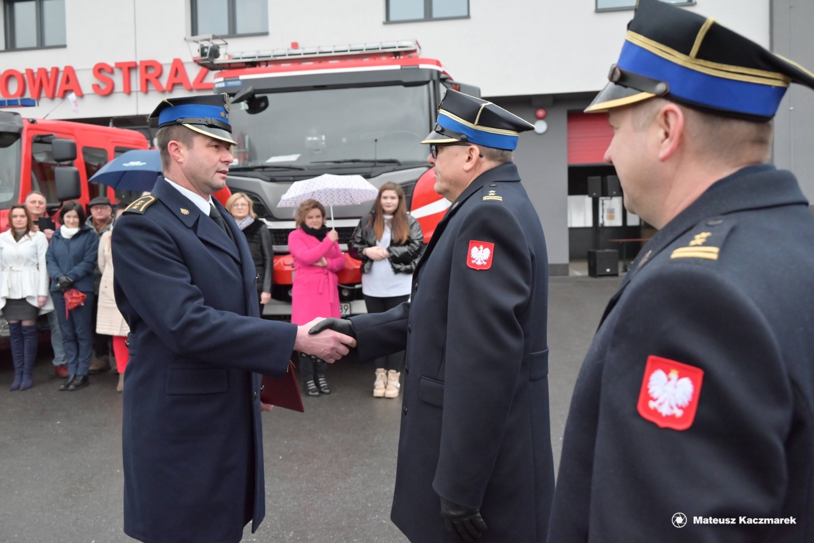 Zdjęcie w galerii na portalu naszwodzislaw.com: Doświadczony dowódca przeszedł na strażacką emeryturę wiadomości z regionu