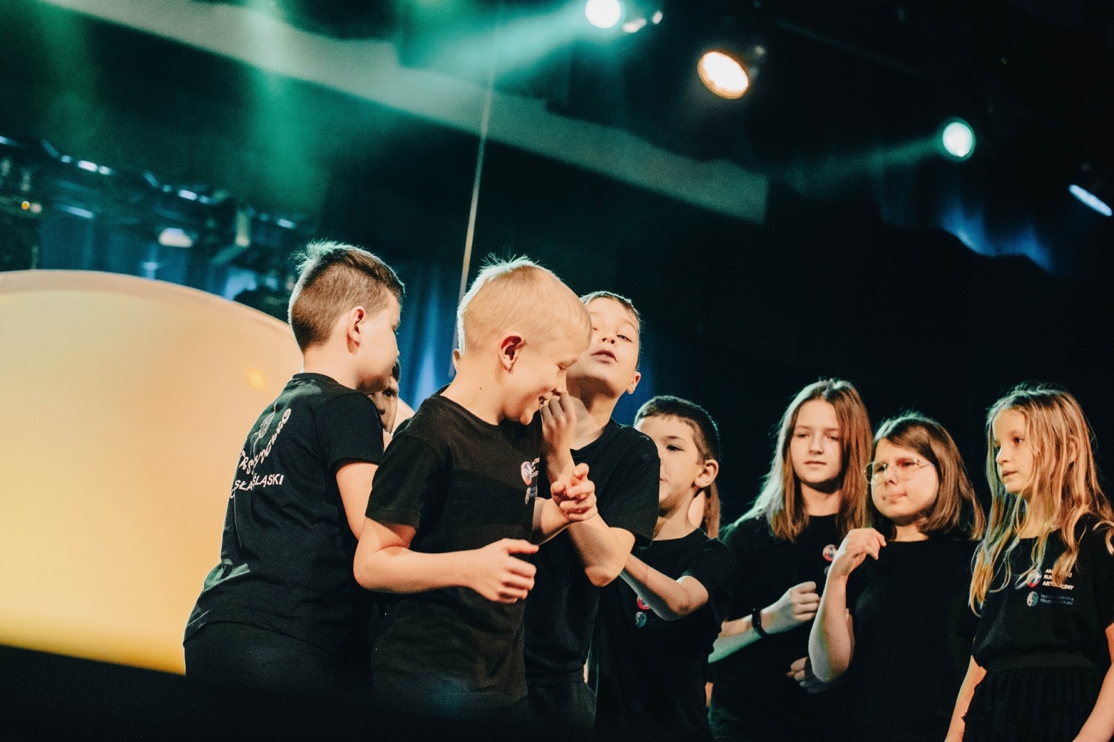 Zdjęcie w galerii na portalu naszwodzislaw.com: Premiera spektaklu dla dzieci „Moje, nie moje” Teatru Szydełko wiadomości z regionu