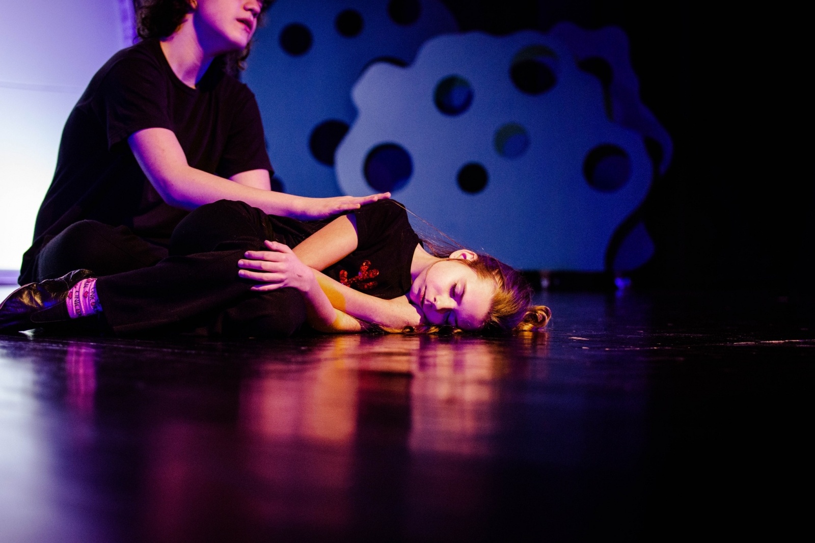 Zdjęcie w galerii na portalu naszwodzislaw.com: Premiera spektaklu dla dzieci „Moje, nie moje” Teatru Szydełko wiadomości z regionu