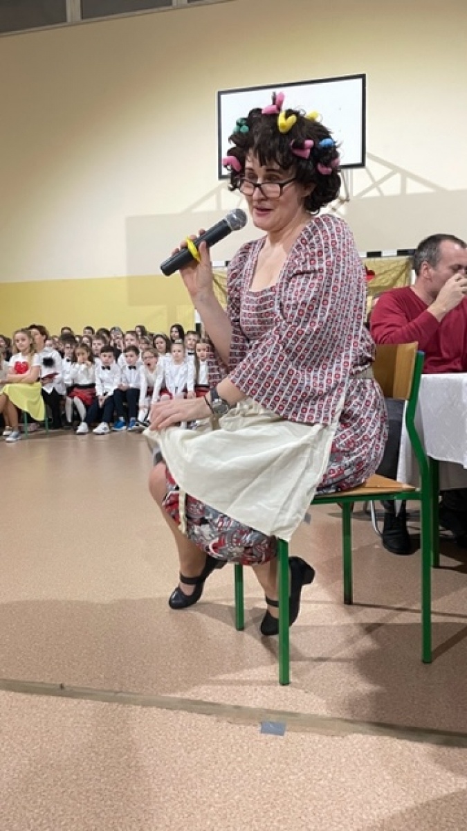 Zdjęcie w galerii na portalu naszwodzislaw.com: Koncert walentynkowo – ostatkowy w SP16 [FOTO] wiadomości z regionu