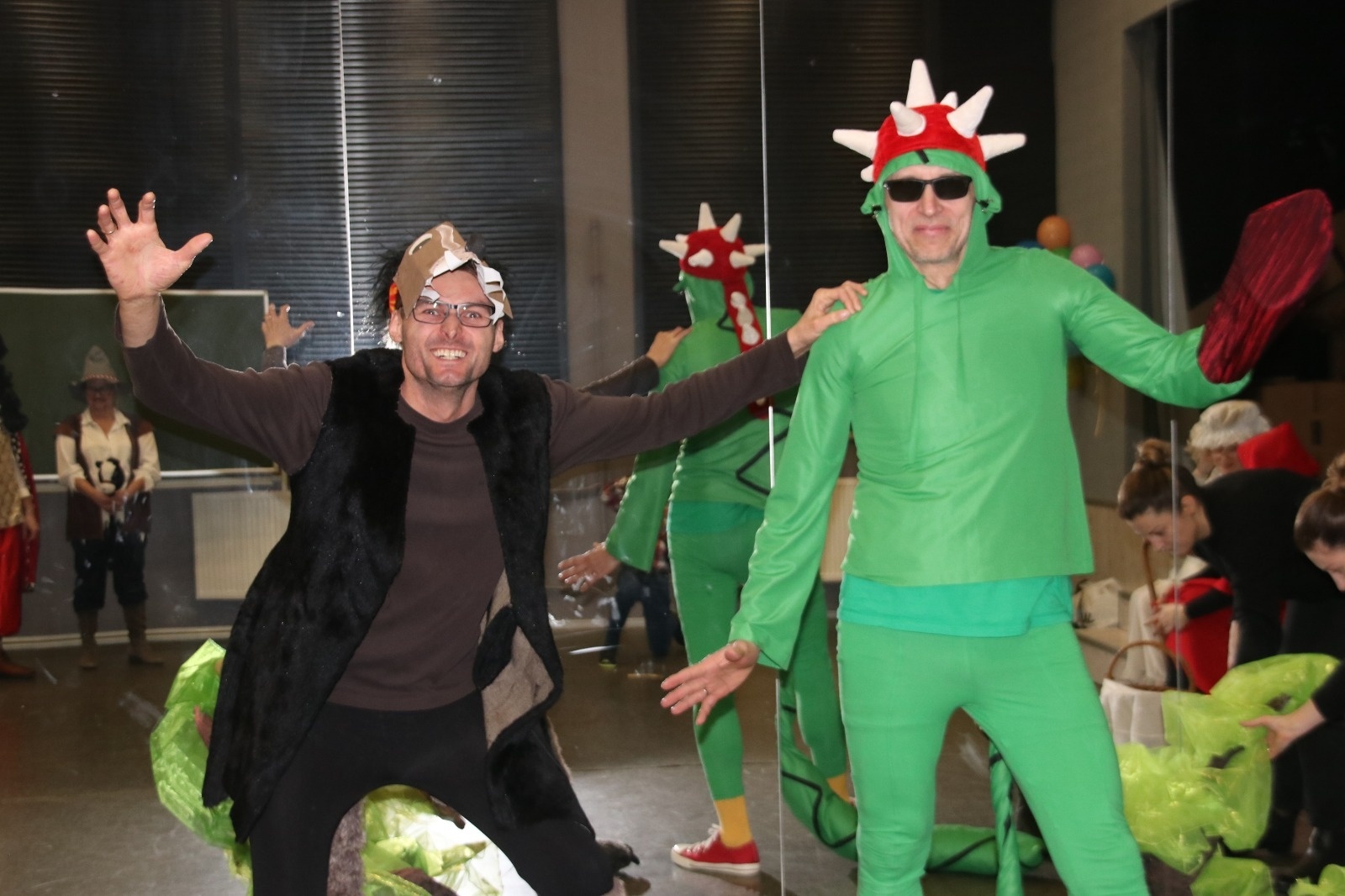 Zdjęcie w galerii na portalu naszwodzislaw.com: Koncert walentynkowo – ostatkowy w SP16 [FOTO] wiadomości z regionu