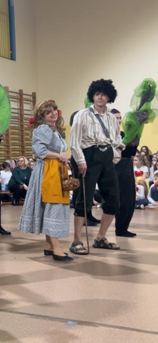 Zdjęcie w galerii na portalu naszwodzislaw.com: Koncert walentynkowo – ostatkowy w SP16 [FOTO] wiadomości z regionu